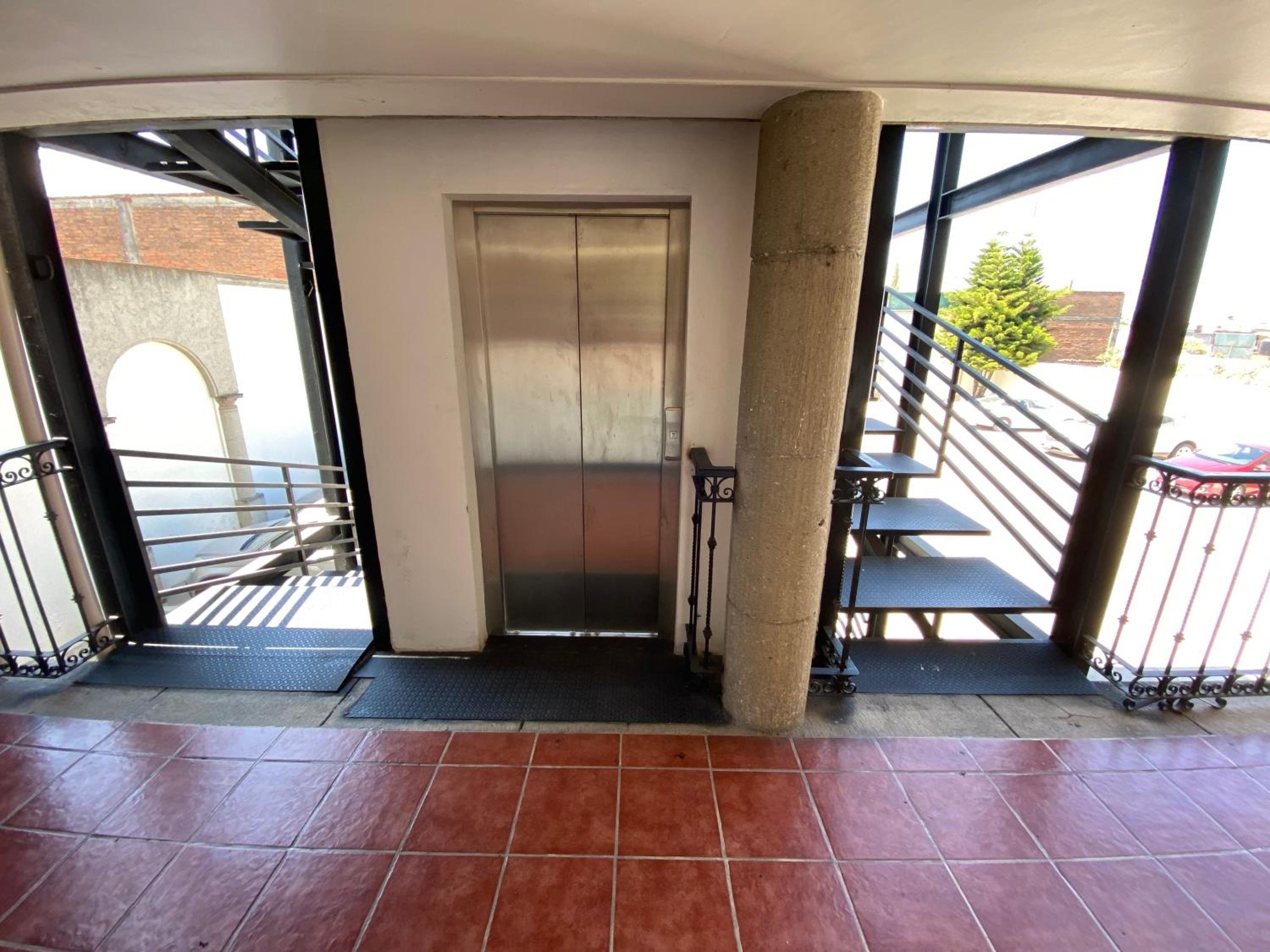 HOTEL FLAMINGOS DE CIUDAD GUZMAN — foto 4