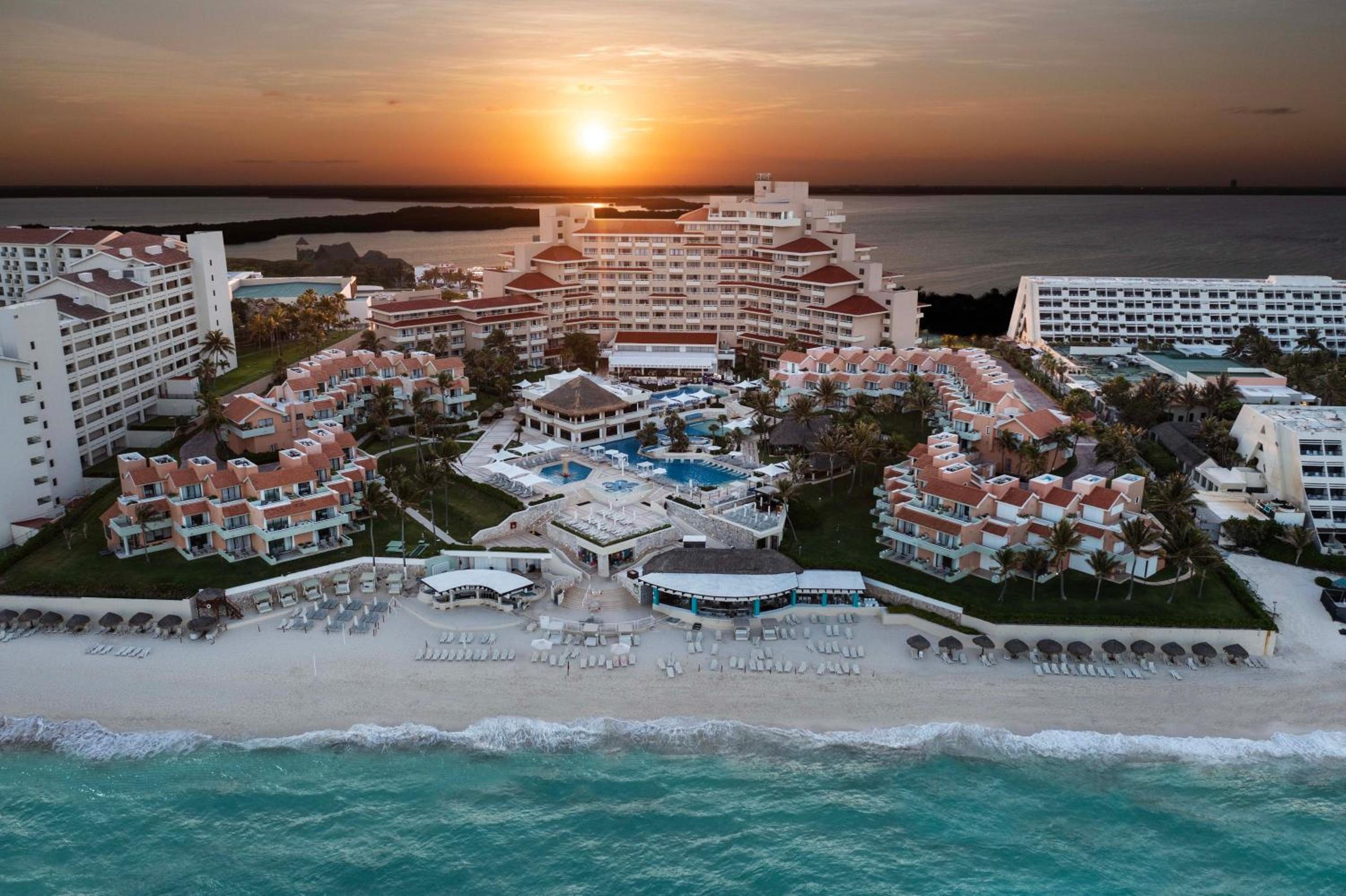 Wyndham Grand Cancun All Inclusive Resort & Villas — foto 8