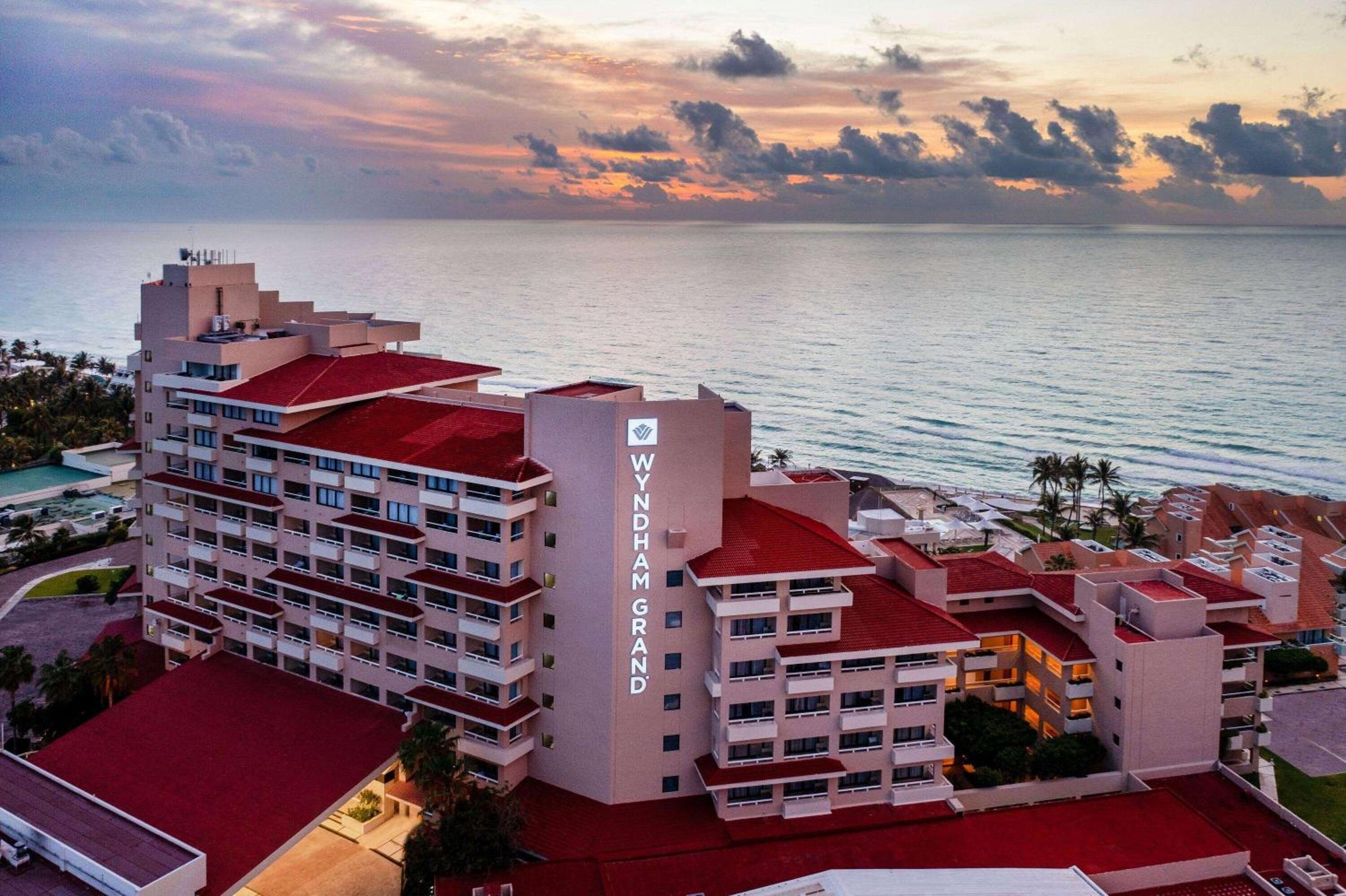 Wyndham Grand Cancun All Inclusive Resort & Villas — foto 1