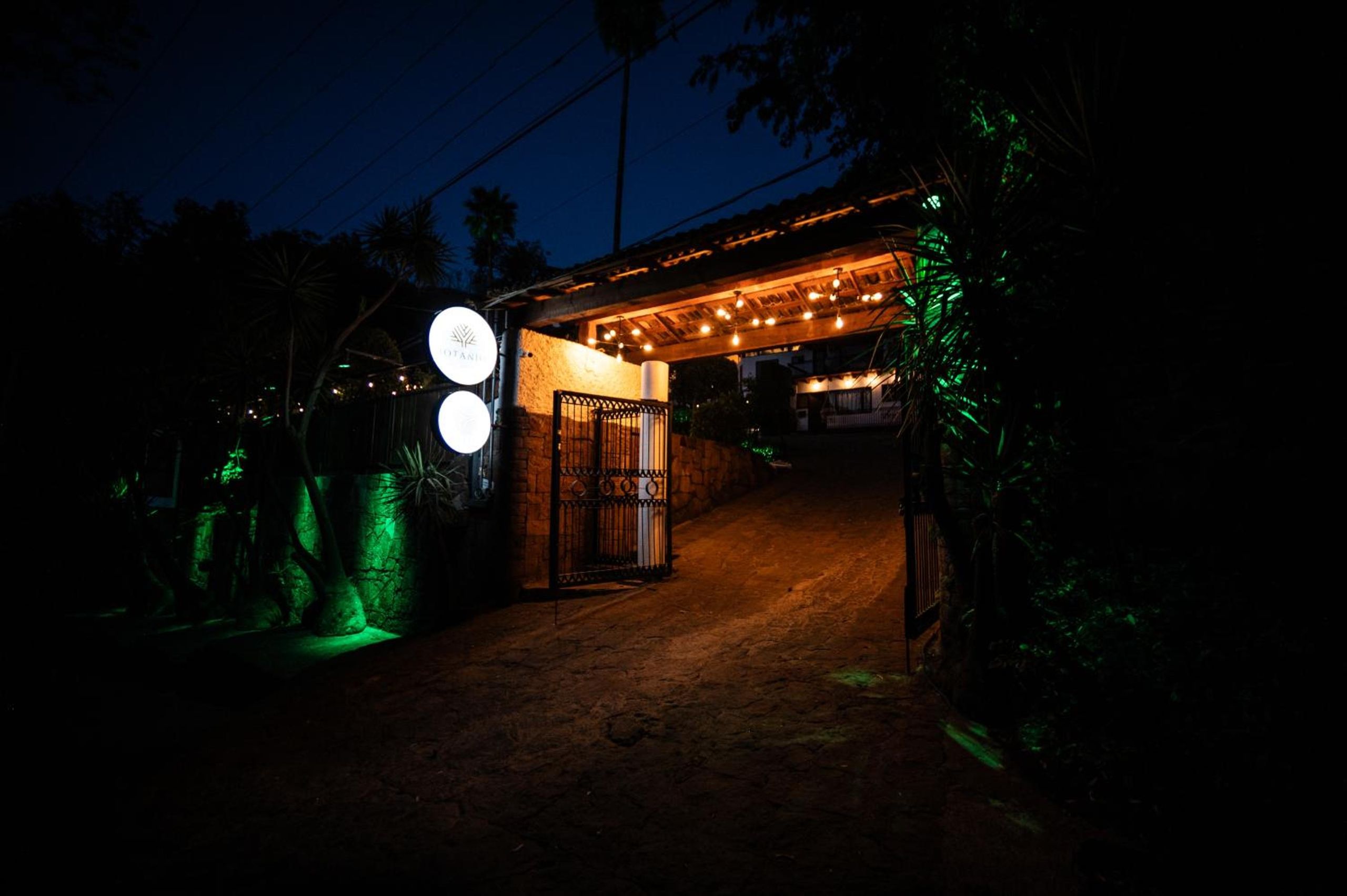 BOTANIQ HOTEL BOUTIQUE — foto 4