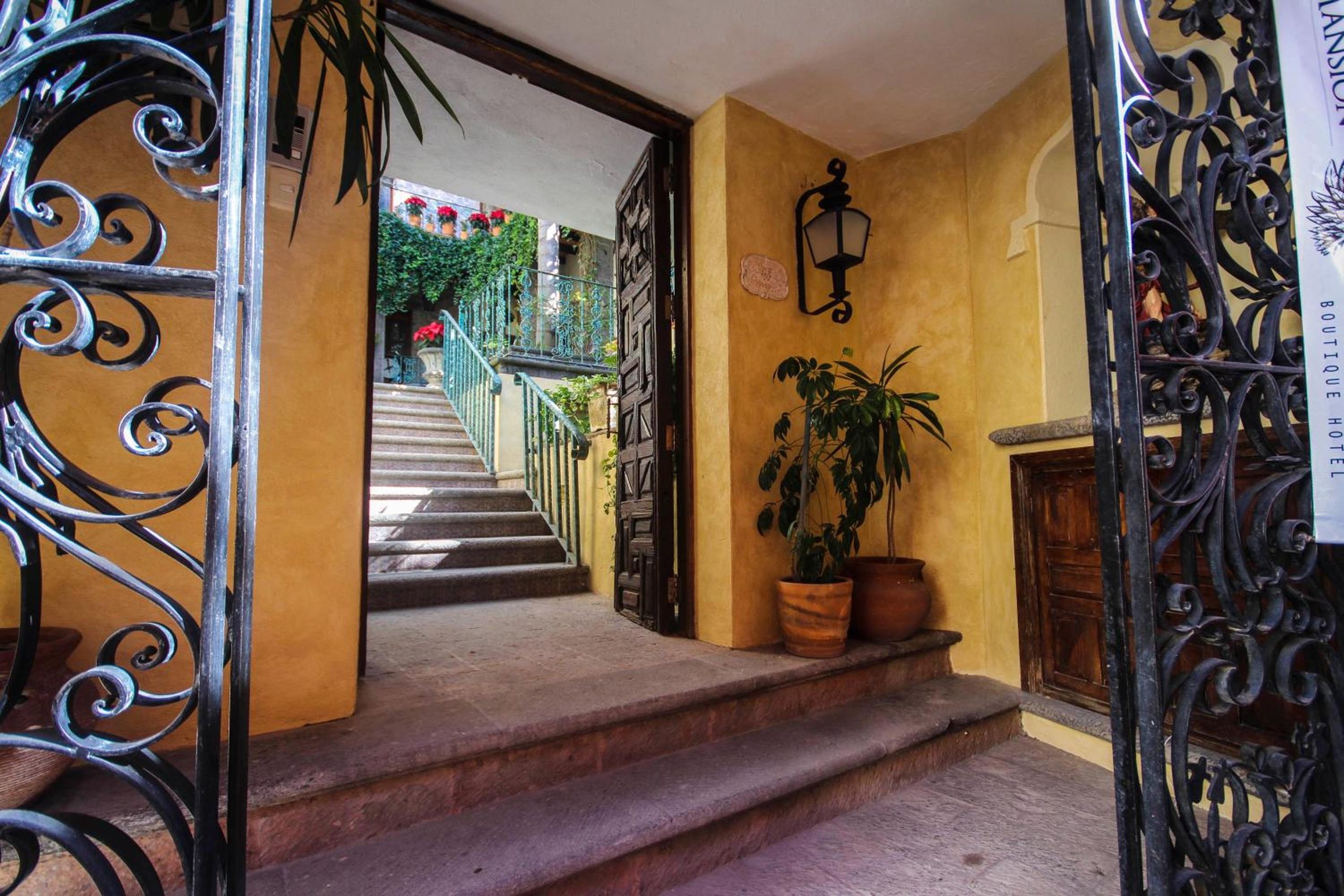 Mansion San Miguel
