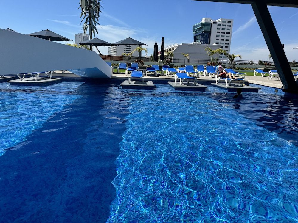 High Garden Grand Hotel — foto 8