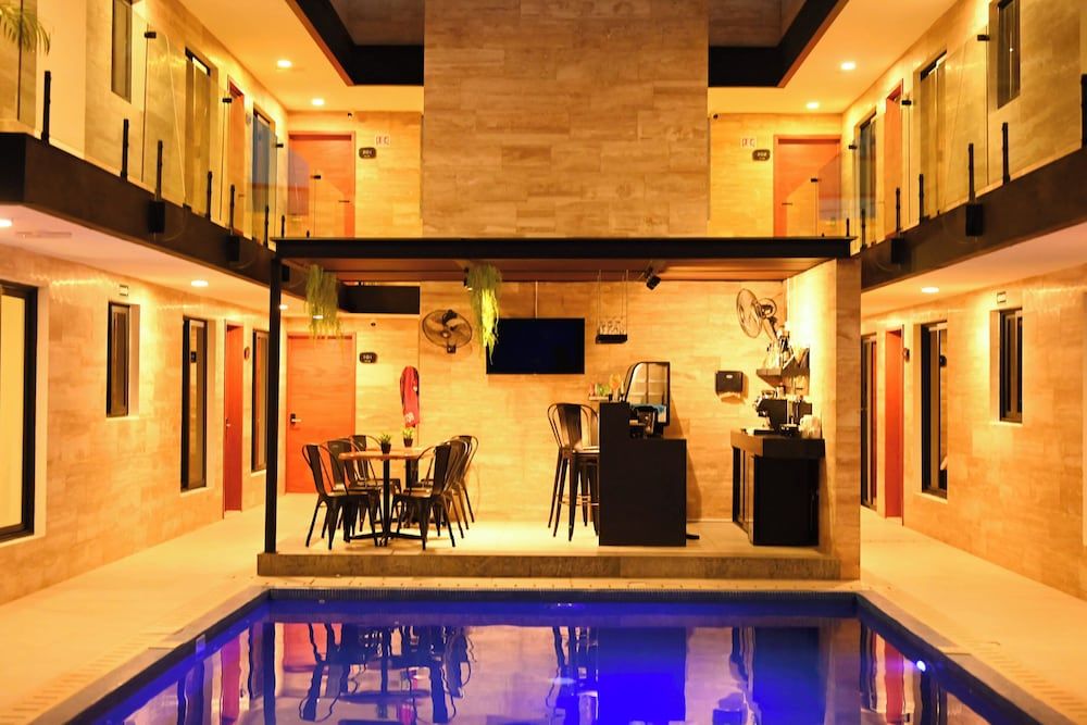 Hotel 28