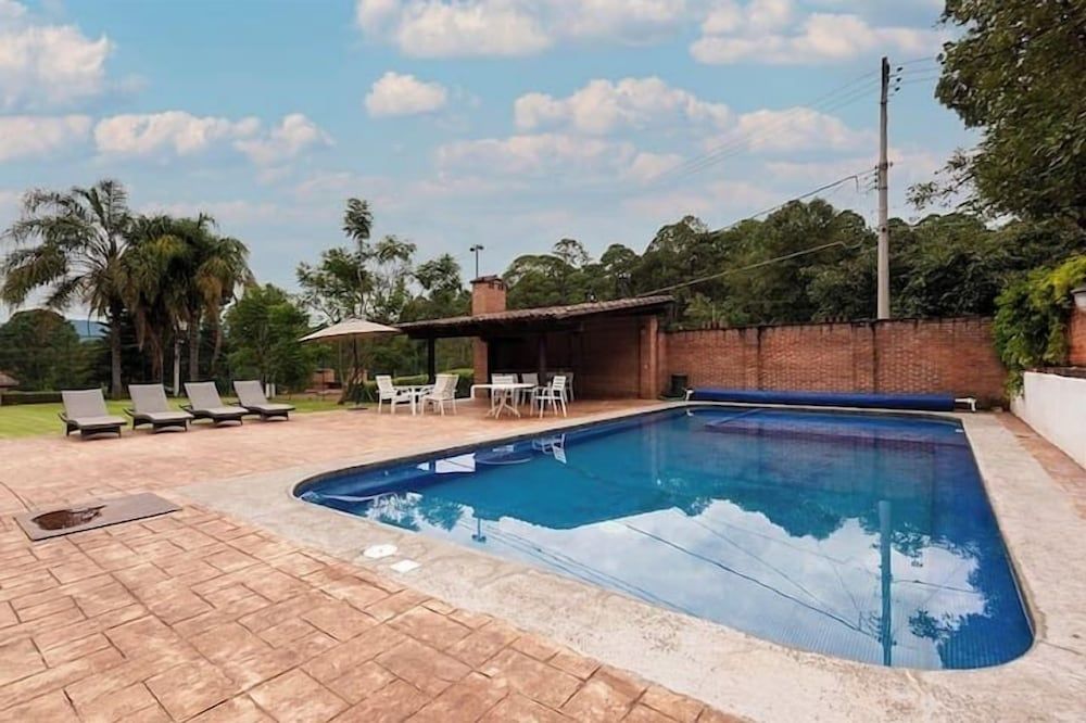 Incredible Property with Huge Garden and Pool! — foto 6