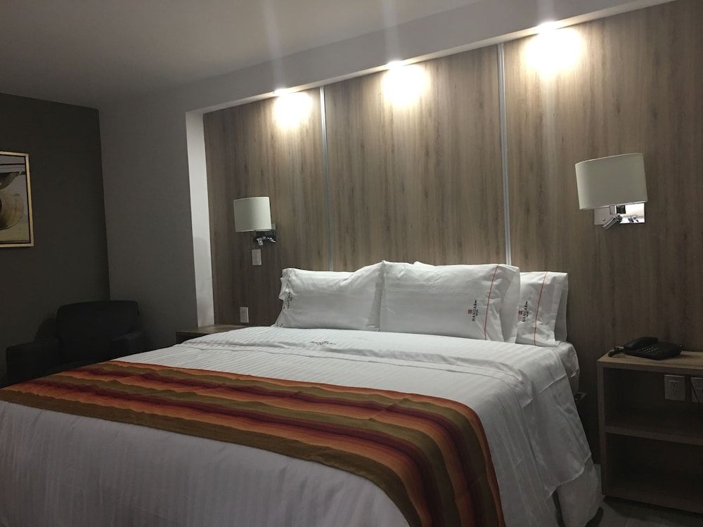 Hangar Inn Guadalajara Aeropuerto — foto 8
