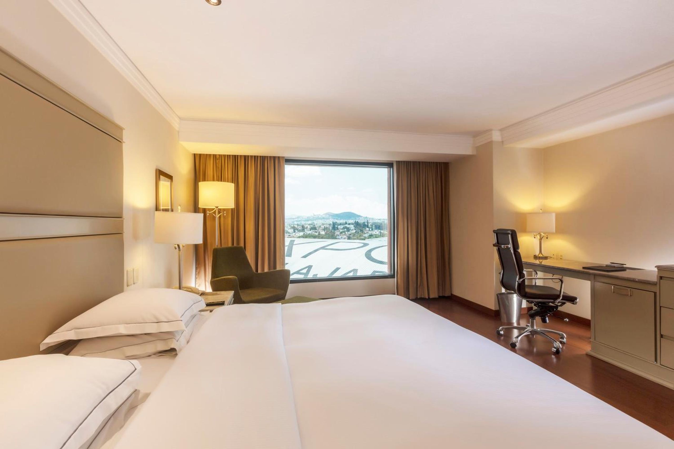 Habitación King con vista a la ciudad - Nivel Club — 3
