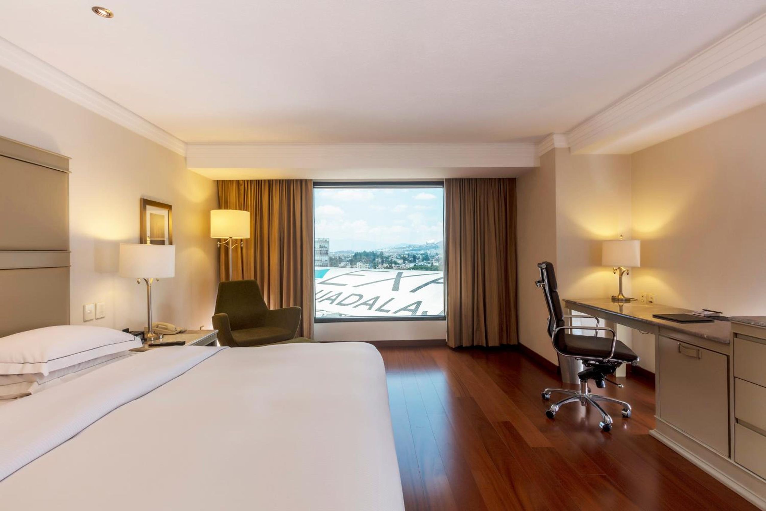 Habitación King con vista a la ciudad - Nivel Club