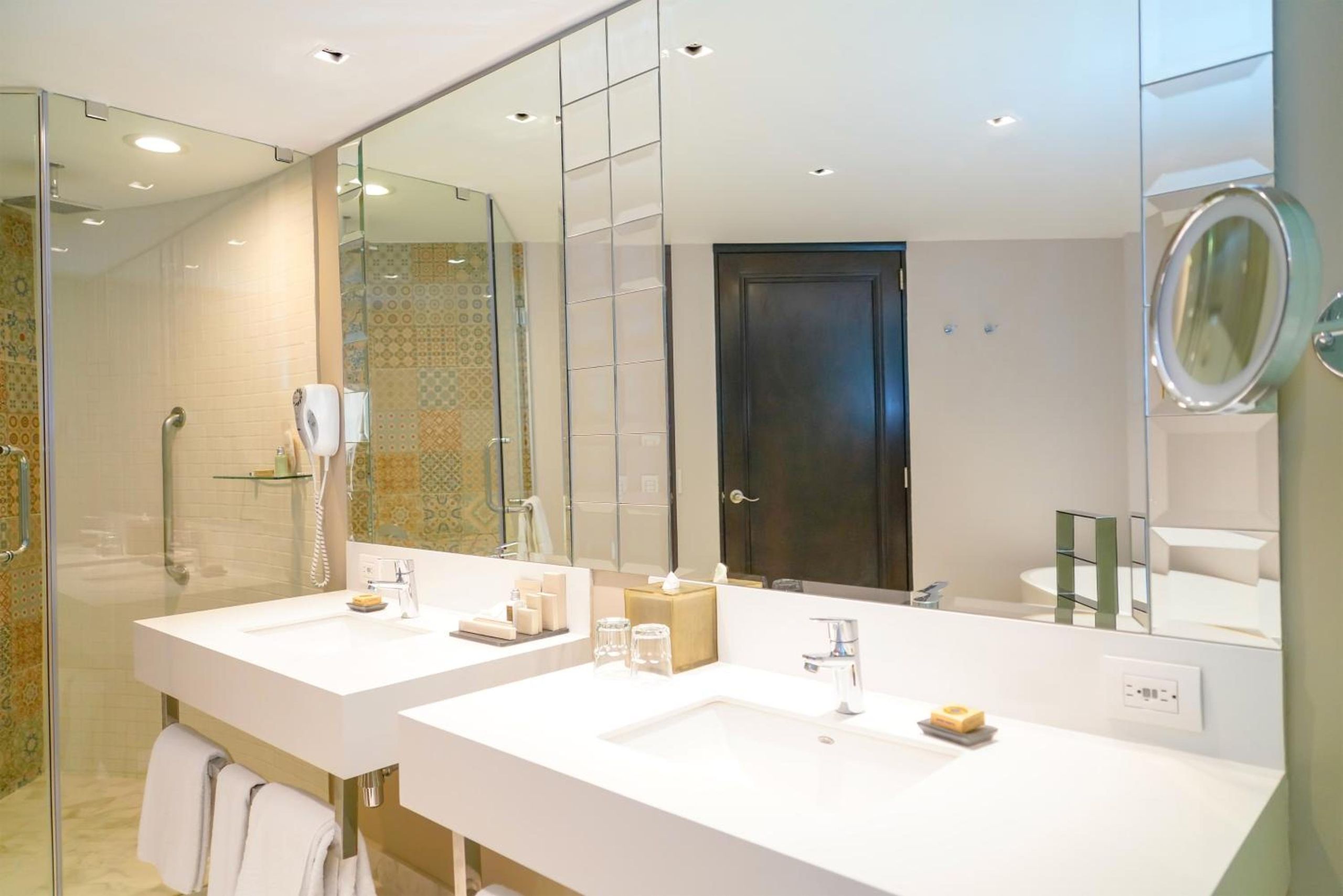 Suite King — 7