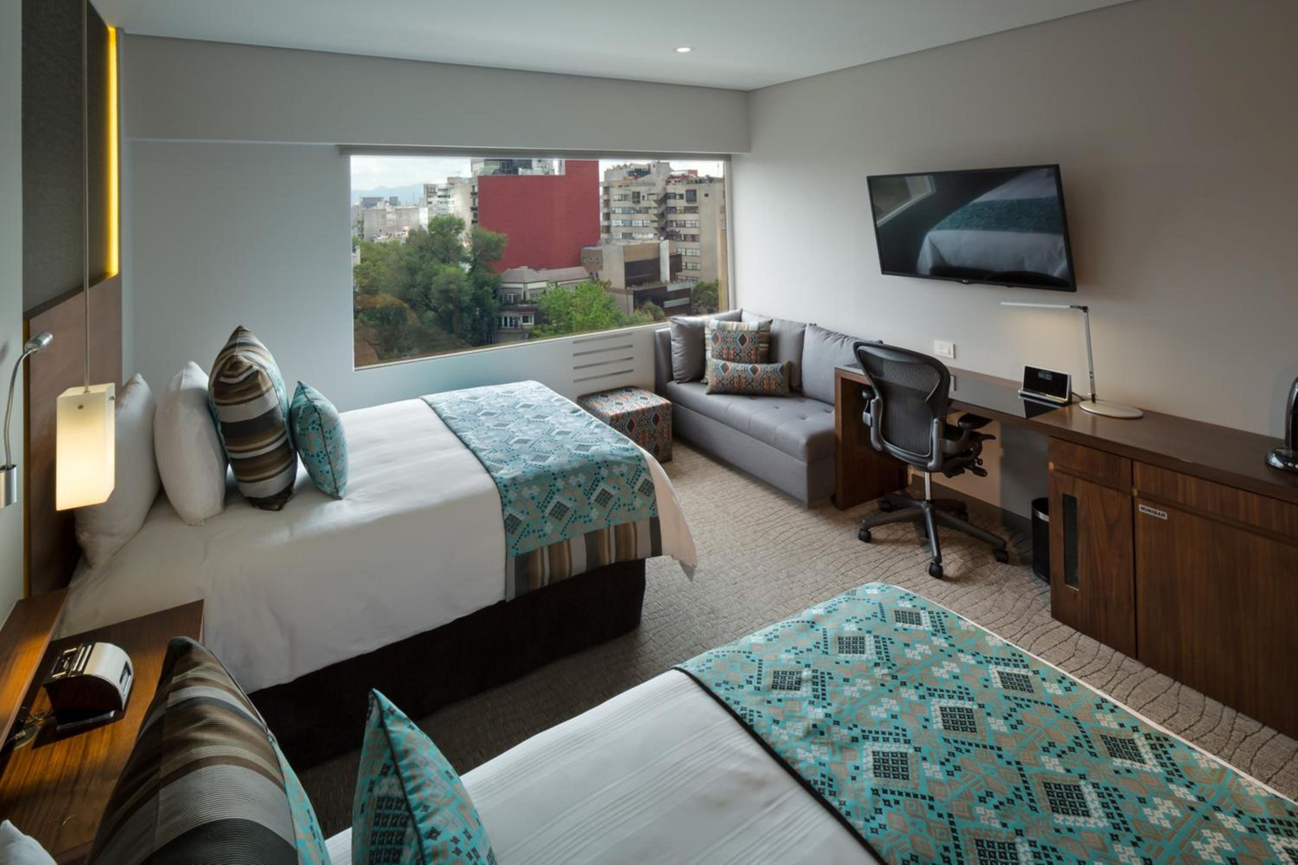 Habitación Doble con Vista a la Ciudad — 3
