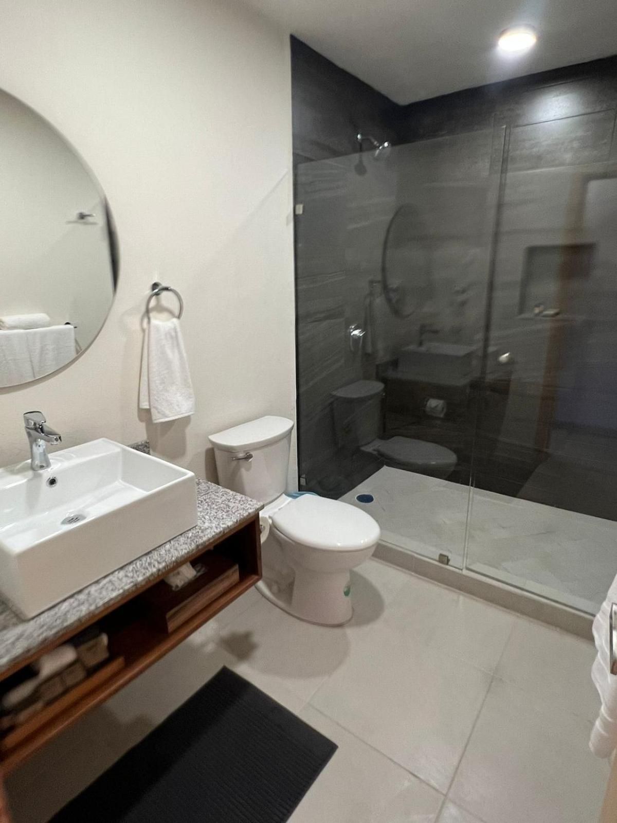 Habitación Doble con Dos Camas Dobles — 5