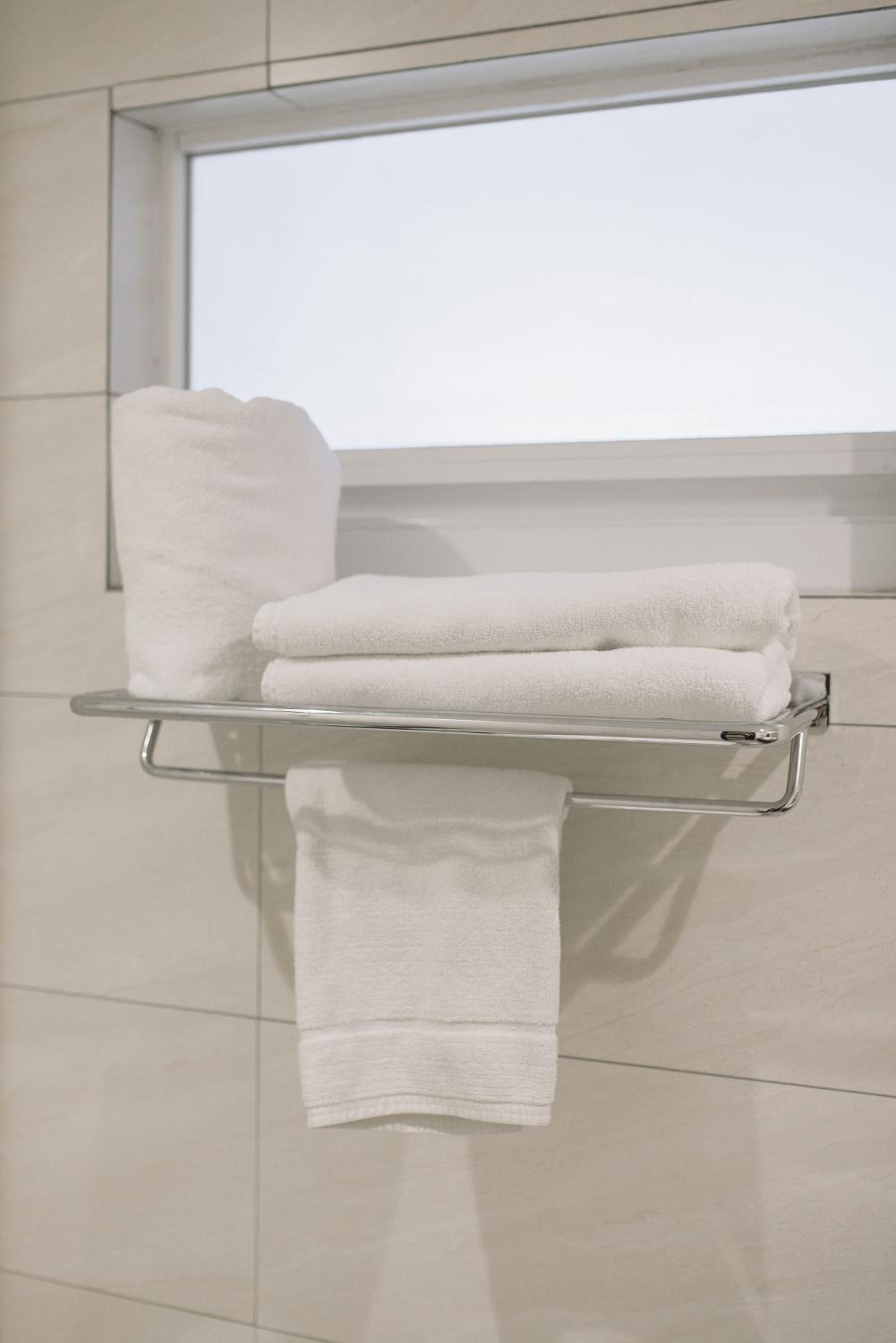 Habitación Estándar King - Sin Vista — 8