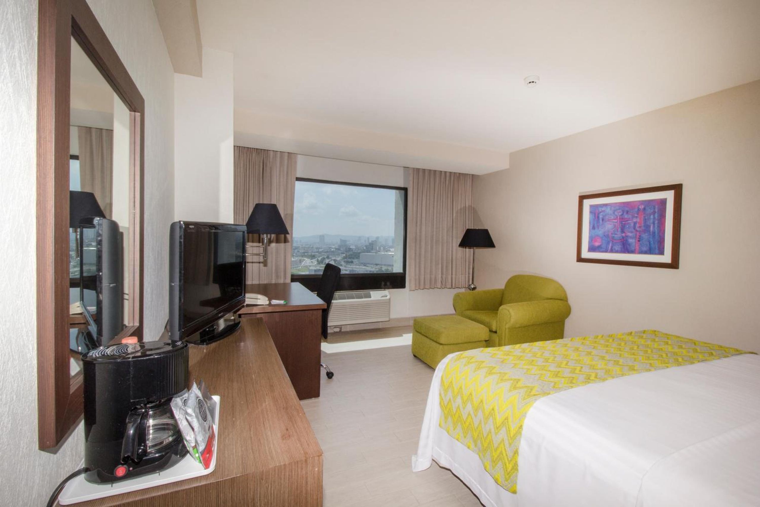 Suite de un dormitorio con cama King — 3