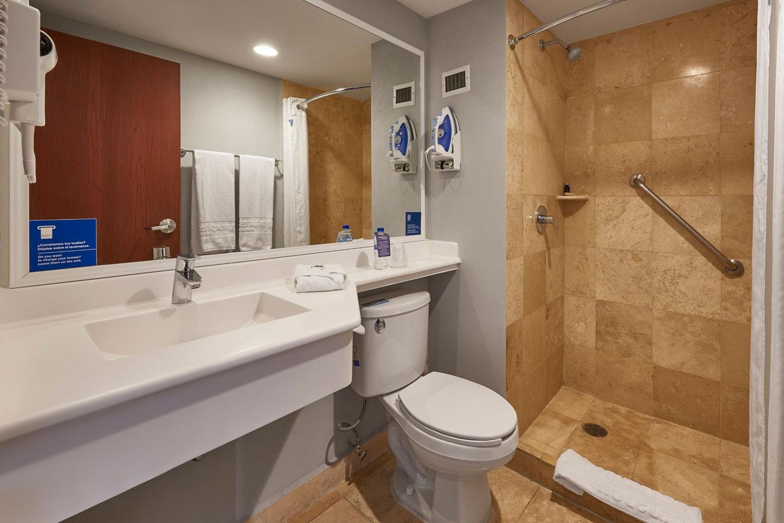 Habitación Queen — 3