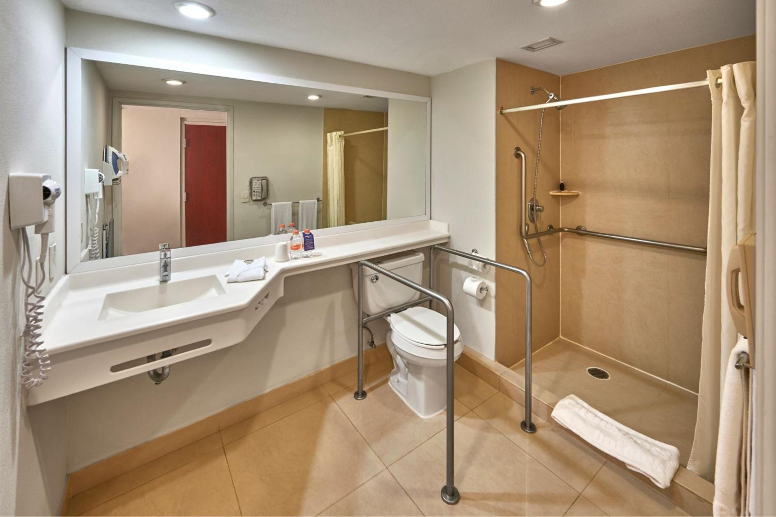 Habitación Queen — 4