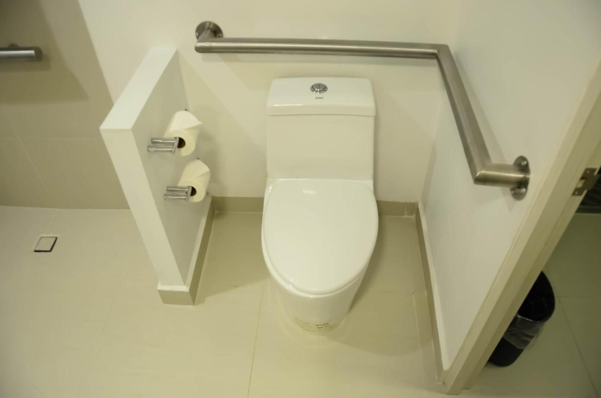 Habitación Estándar con Cama King - Acceso para Personas con Discapacidad — 3