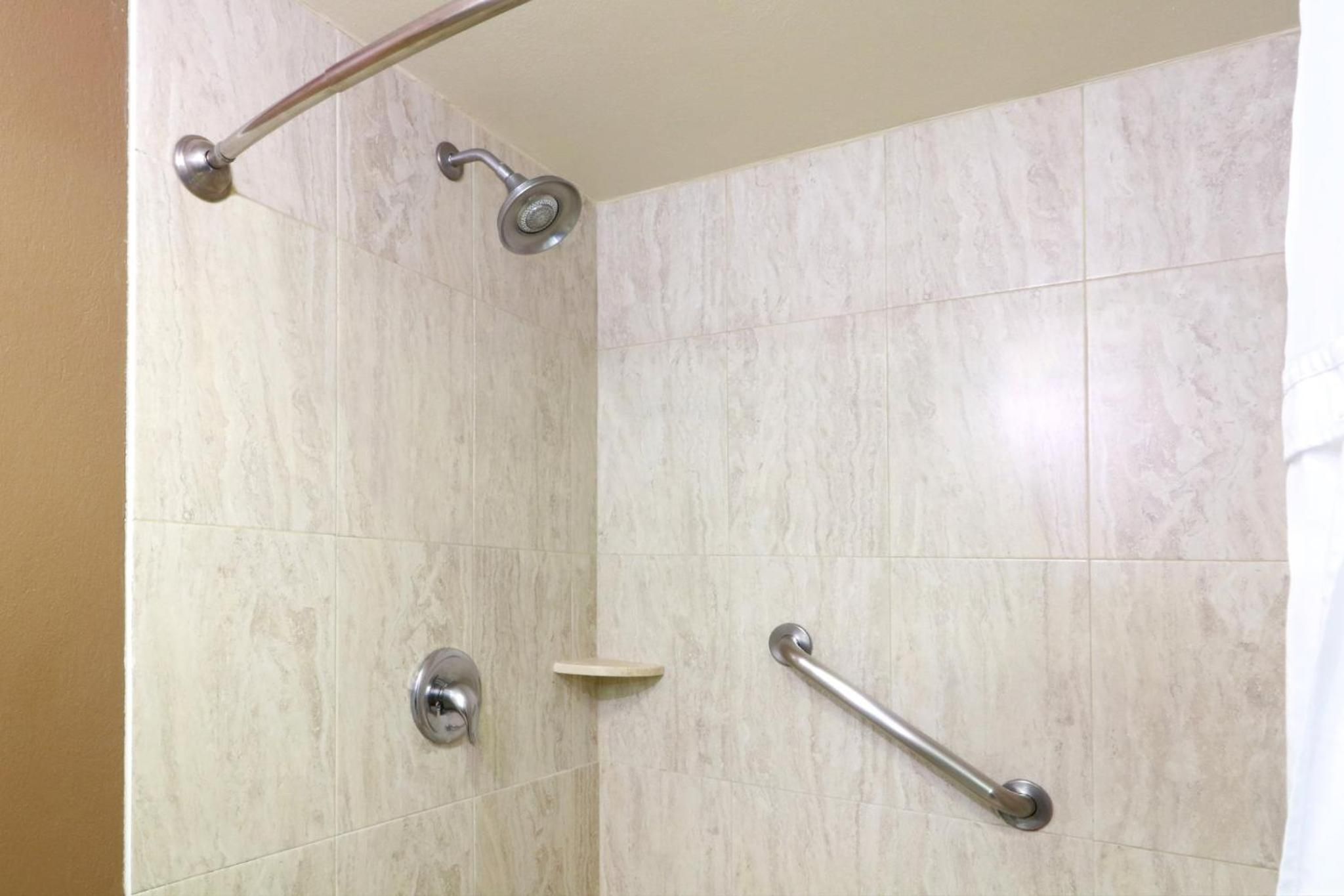 Habitación Estándar con Cama King — 8
