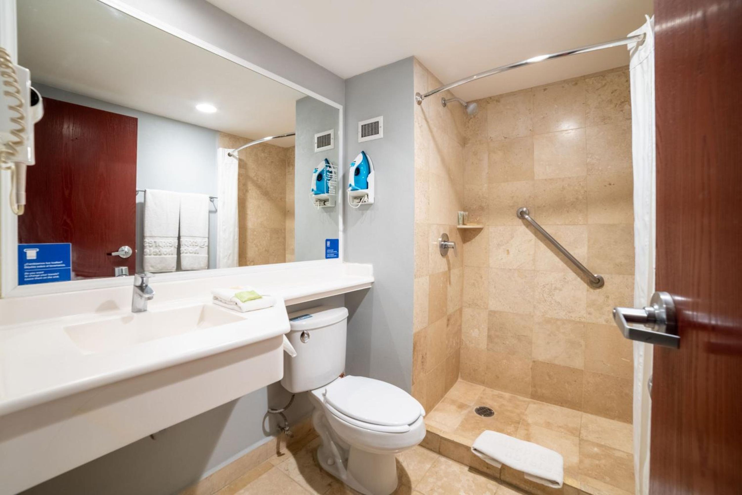 Habitación Queen — 7