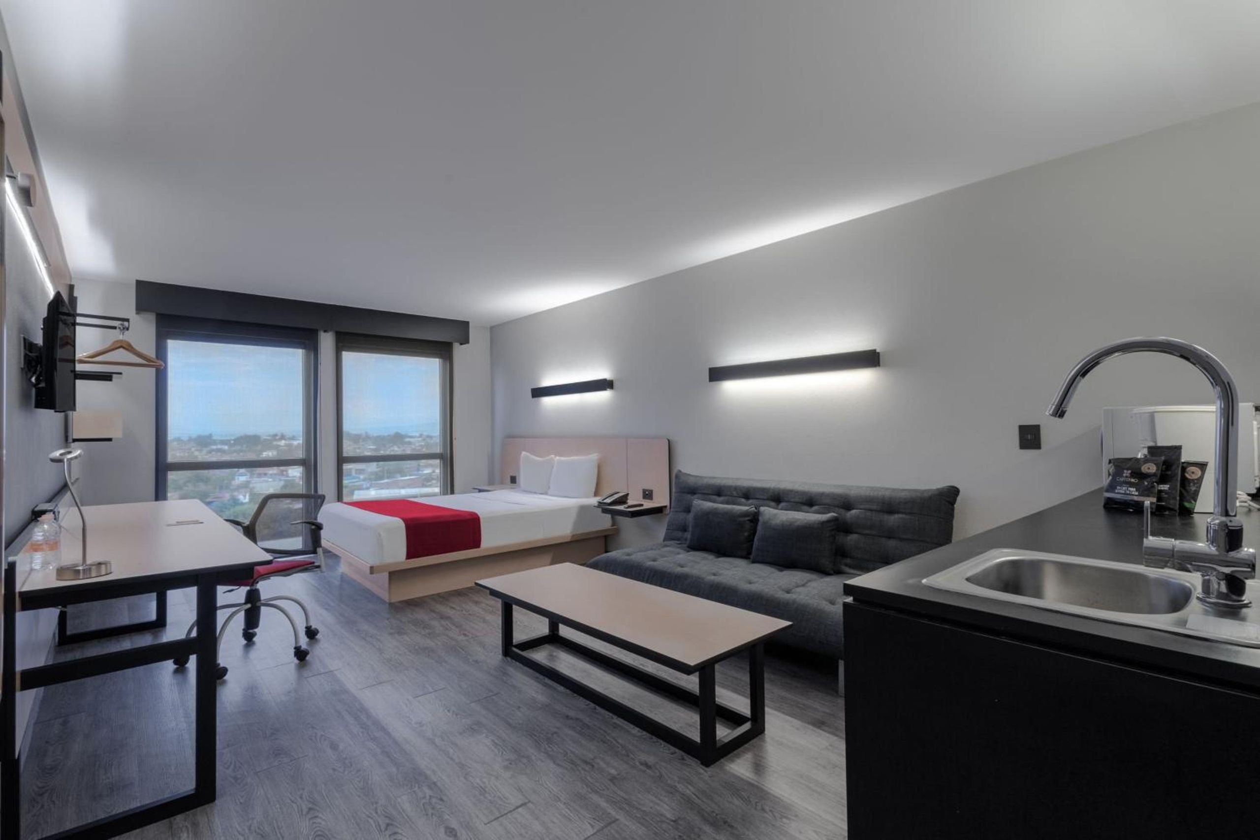 Habitación Superior con Cama Queen y Sofá Cama — 3