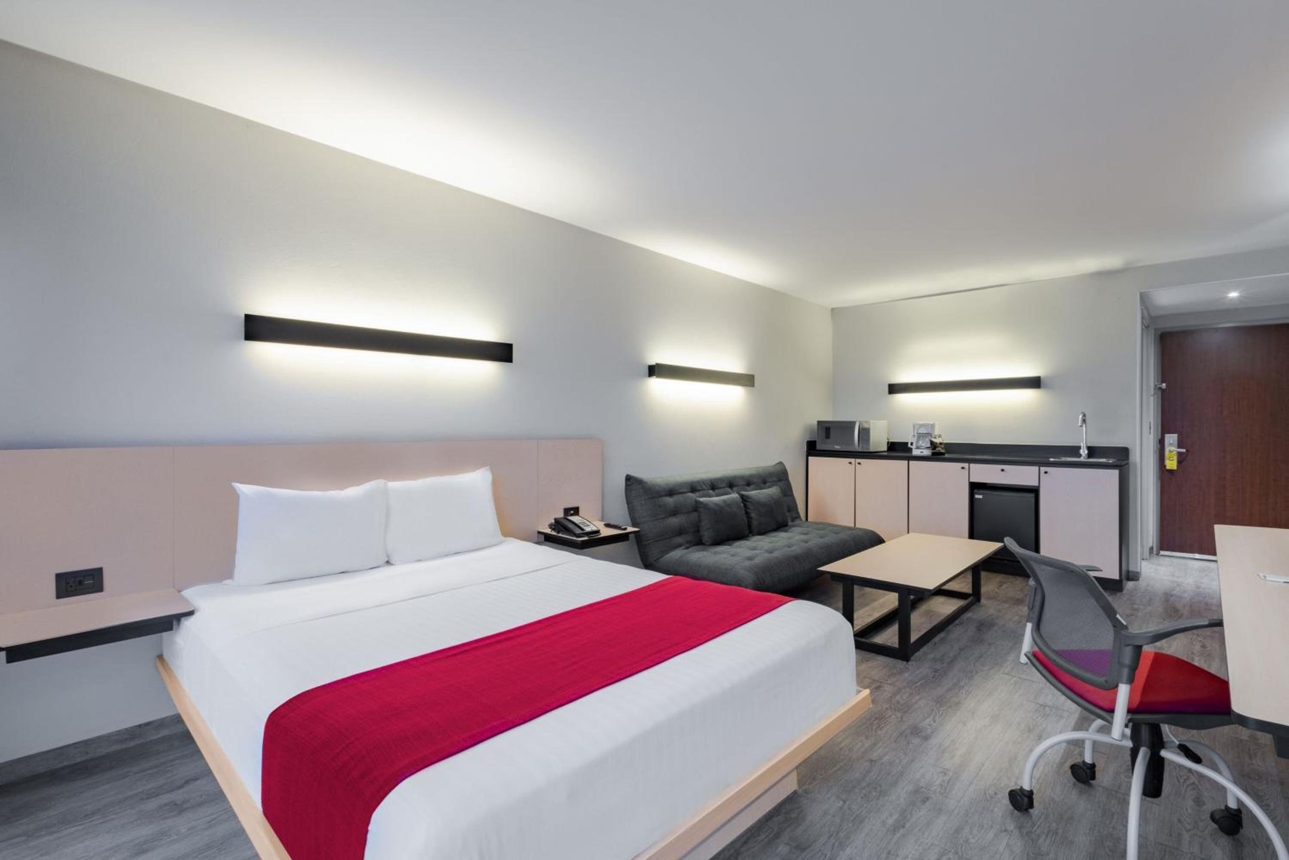 Habitación Superior con Cama Queen y Sofá Cama