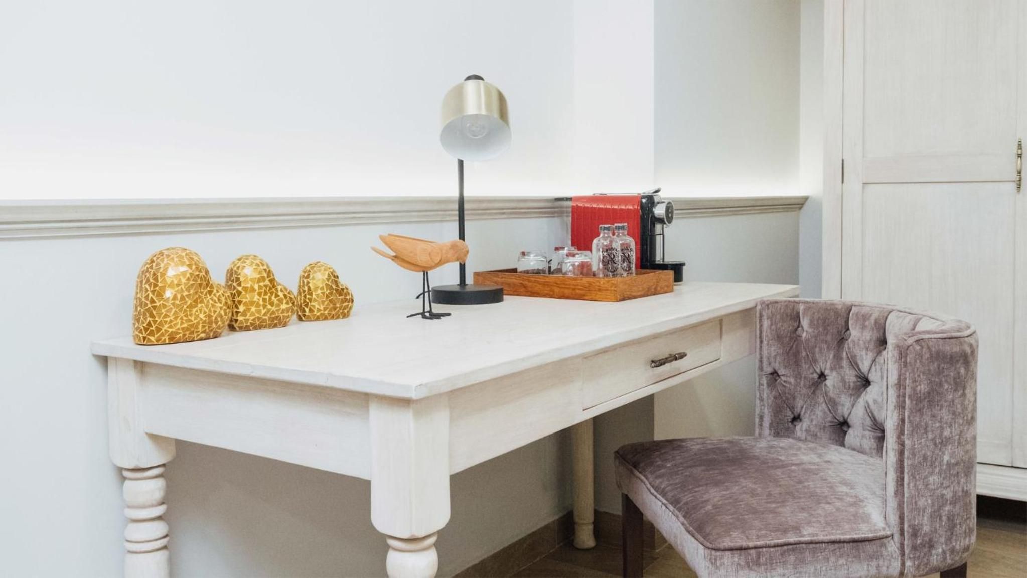 Suite Queen con Dos Camas Queen — 5