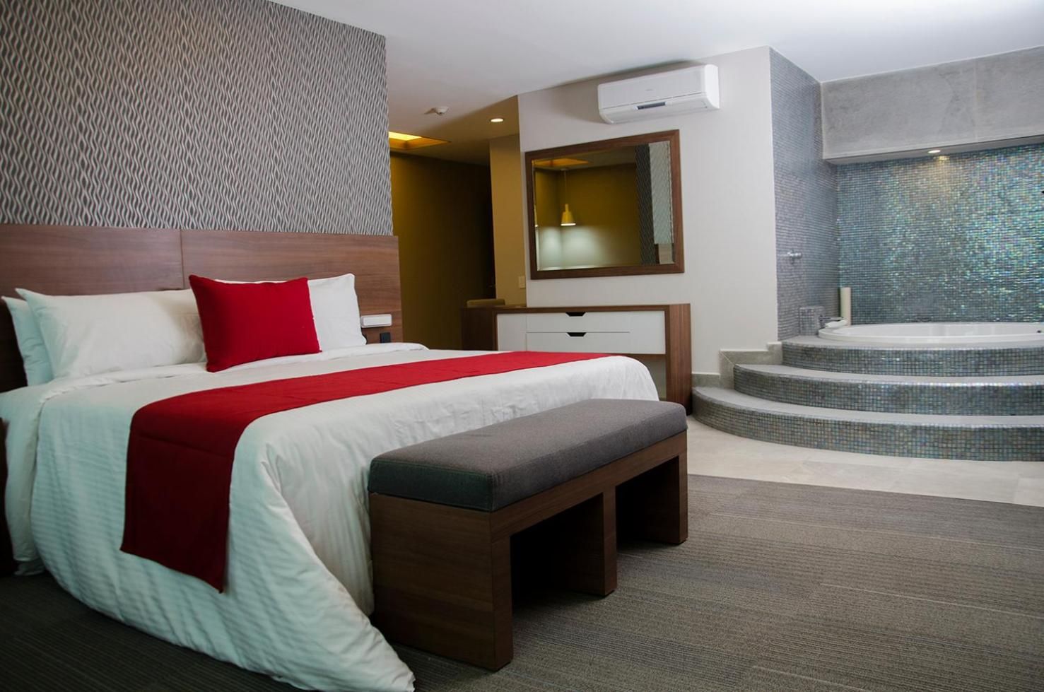 Suite Deluxe con Bañera de Hidromasaje