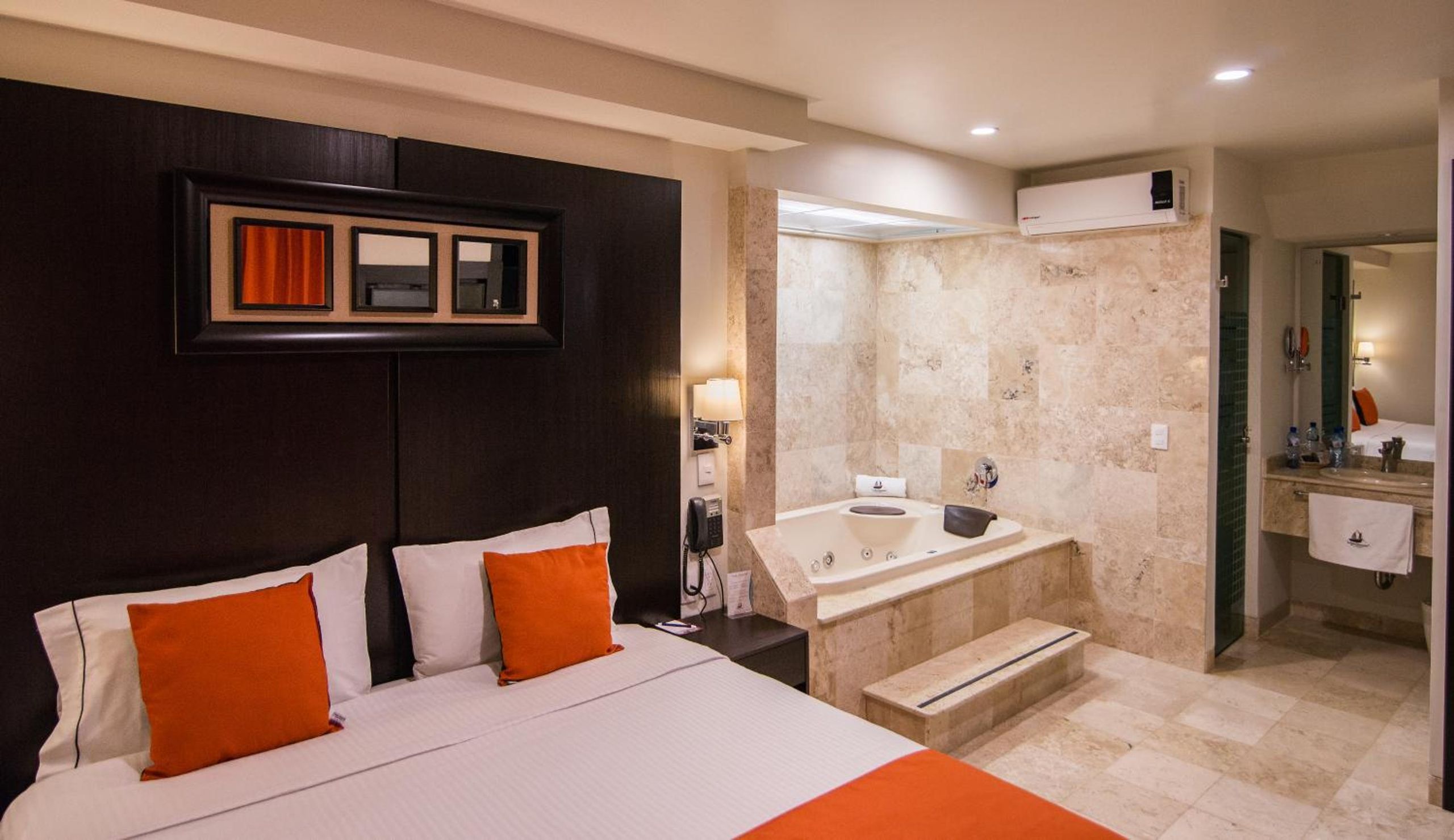 Habitación Queen con Bañera de Hidromasaje