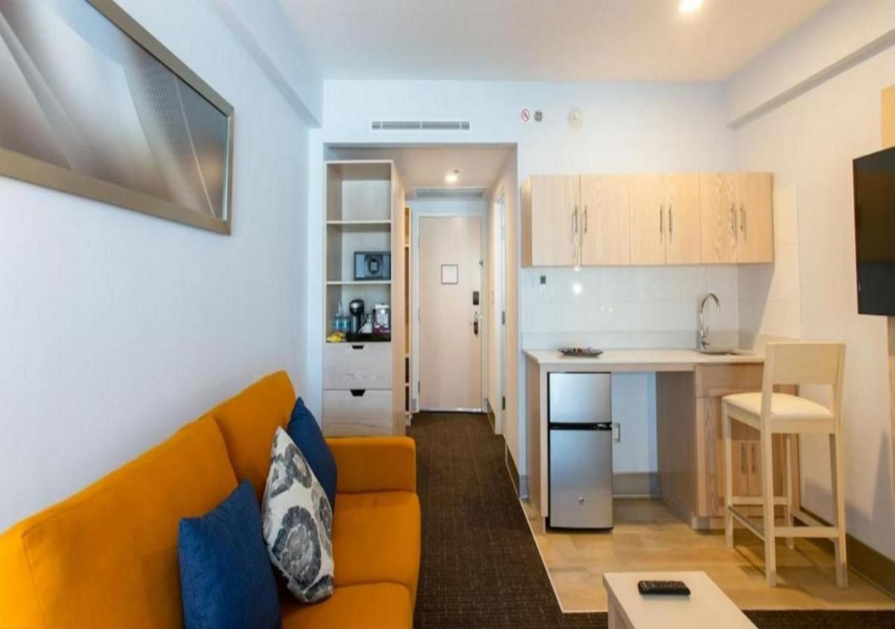 Suite Junior King con Sofá Cama
