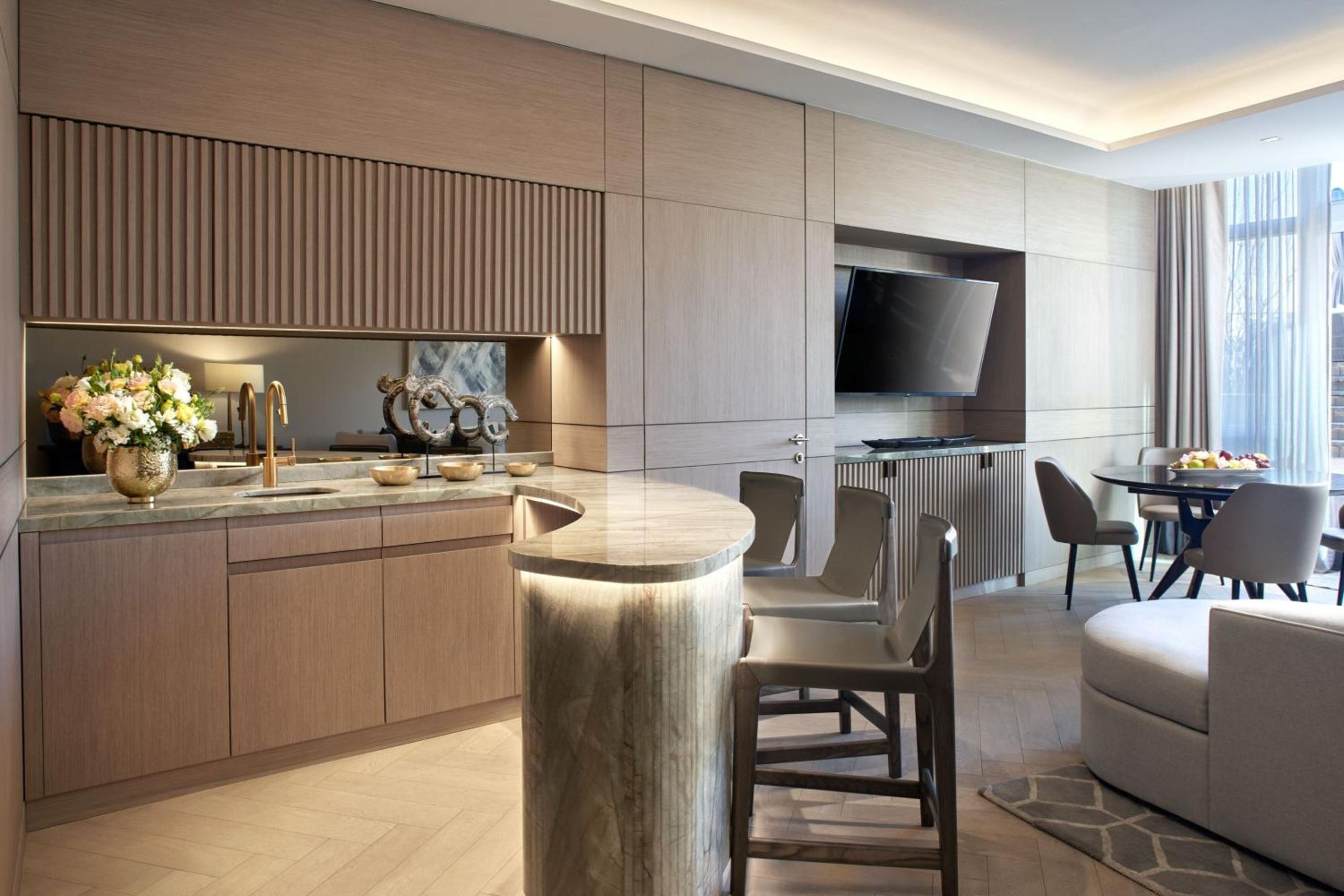 Suite Real con Piscina Privada - Servicio de Mayordomo — 6