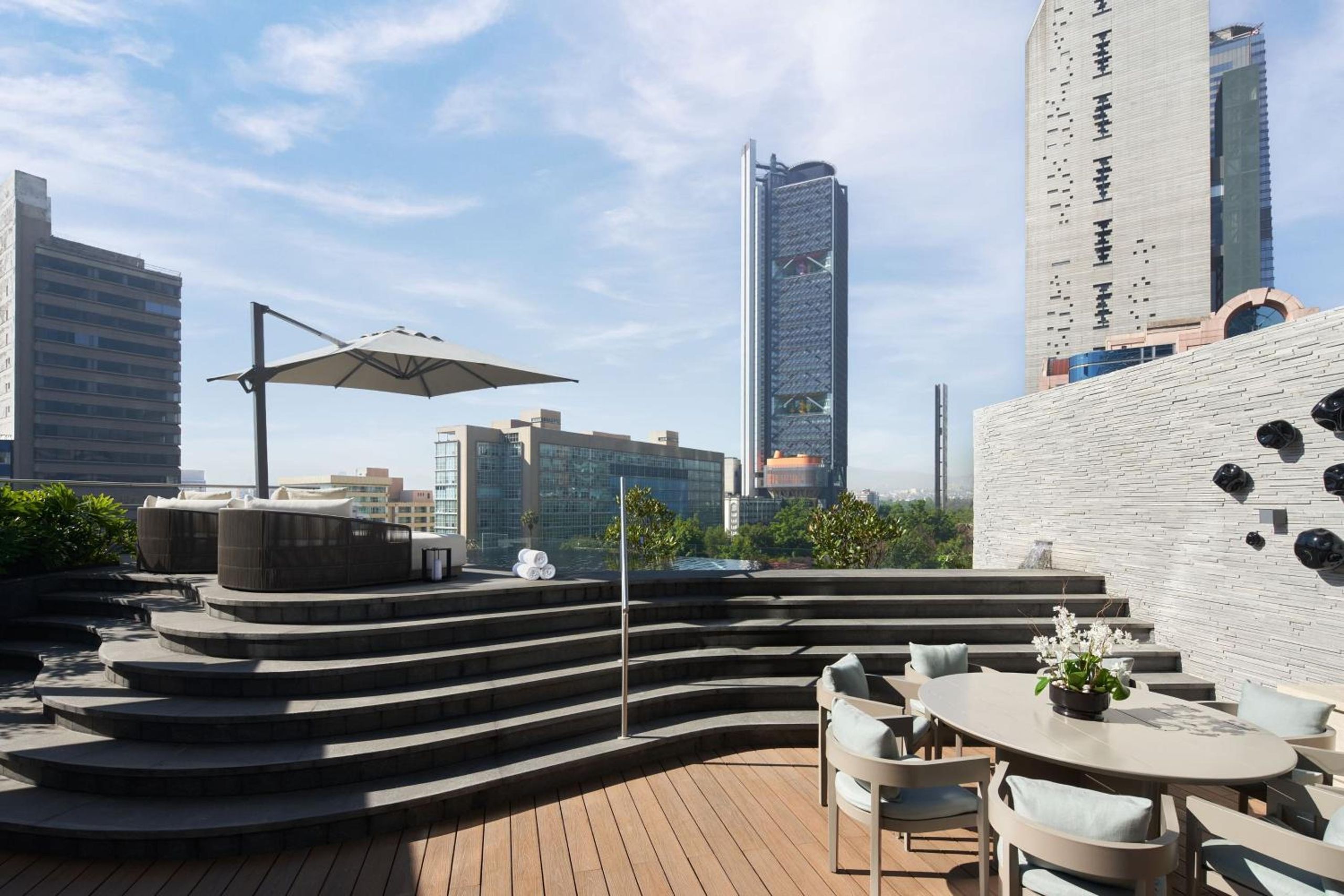Suite Real con Piscina Privada - Servicio de Mayordomo — 5