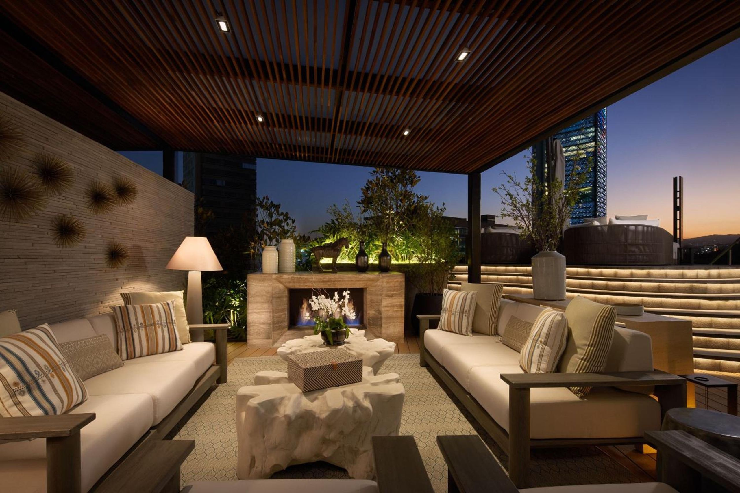 Suite Real con Piscina Privada - Servicio de Mayordomo — 7