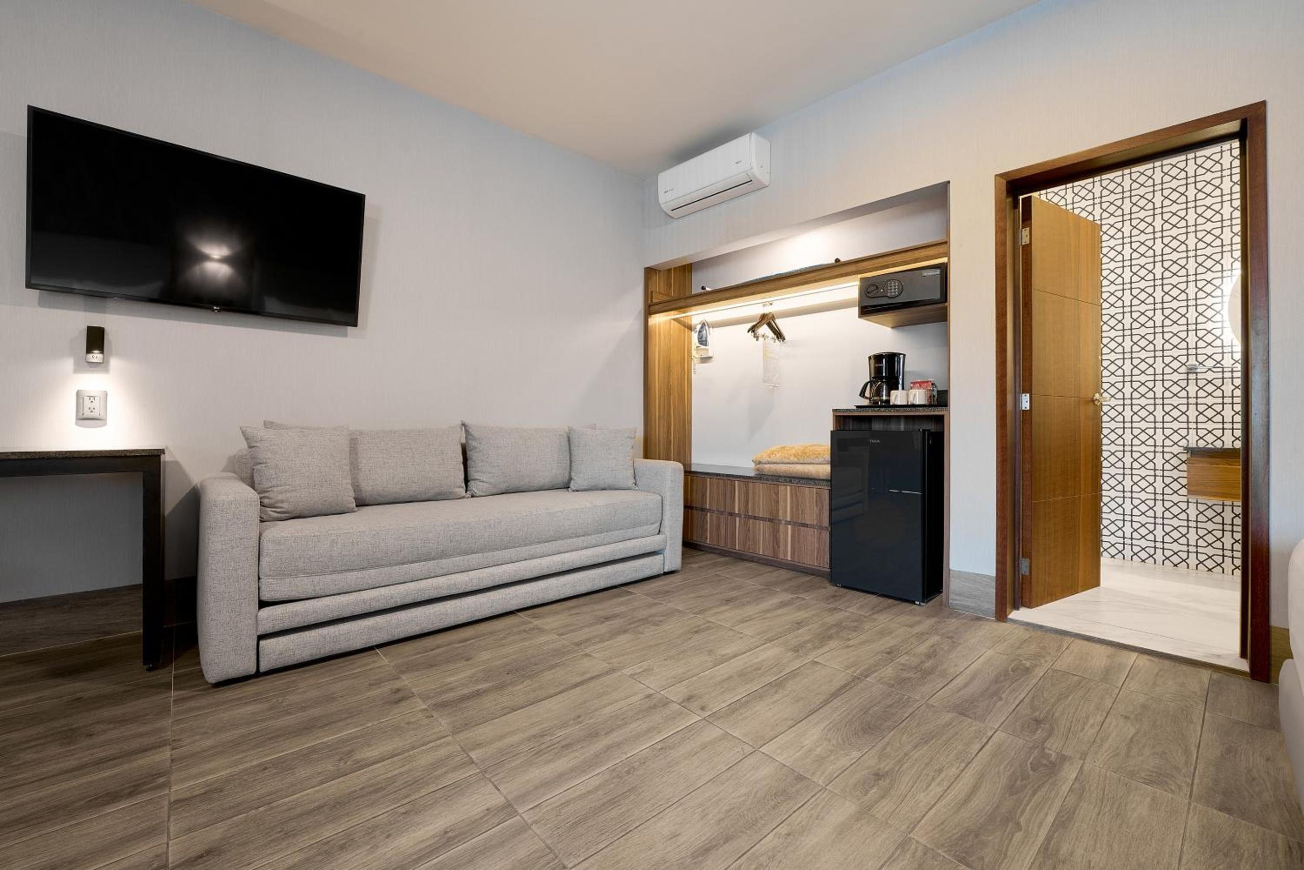 Suite Familiar — 7