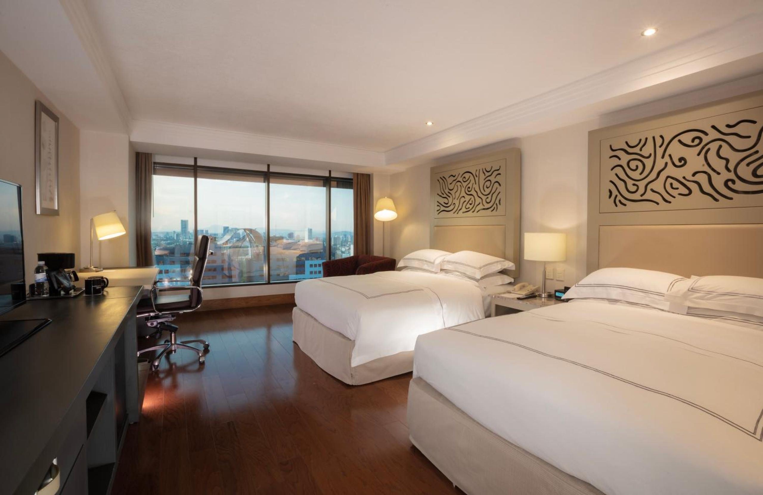 Suite Queen — 4