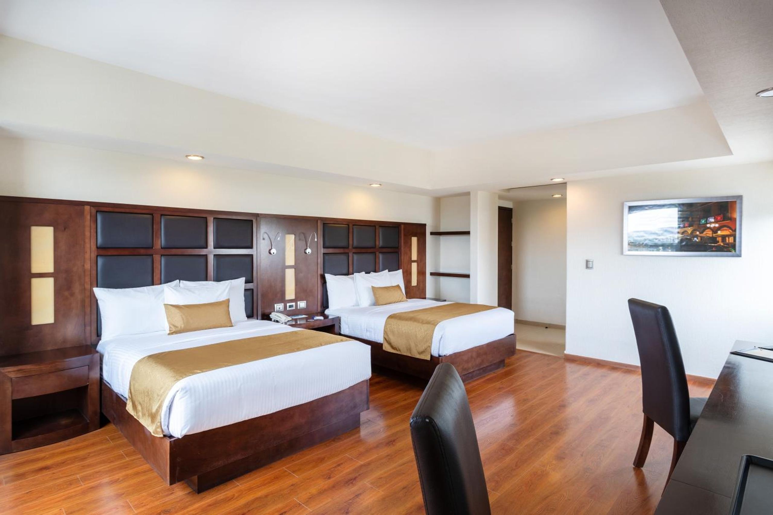Queen Suite con Two camas Queen - no fumadores — 4