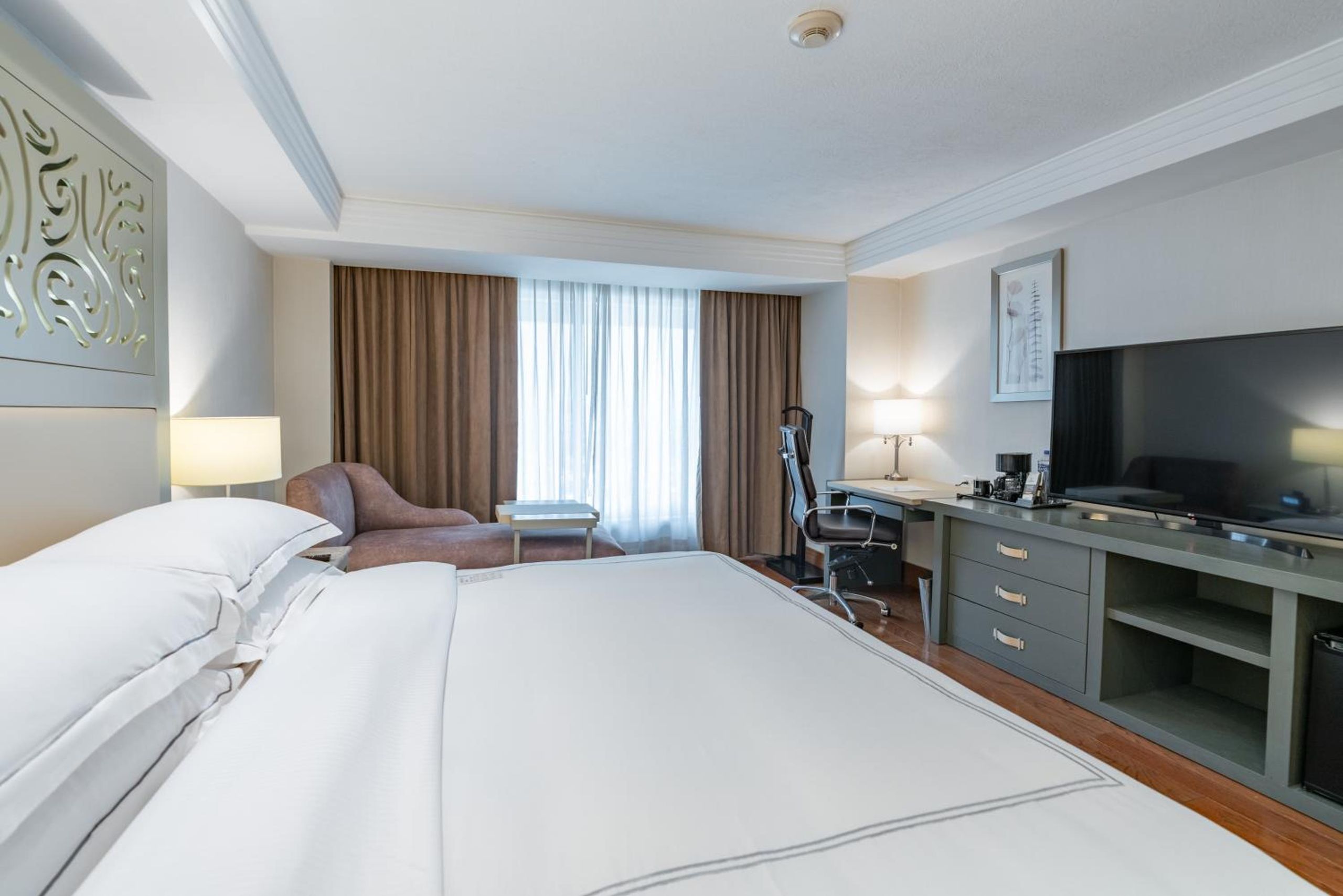 Suite Premium Level — 4