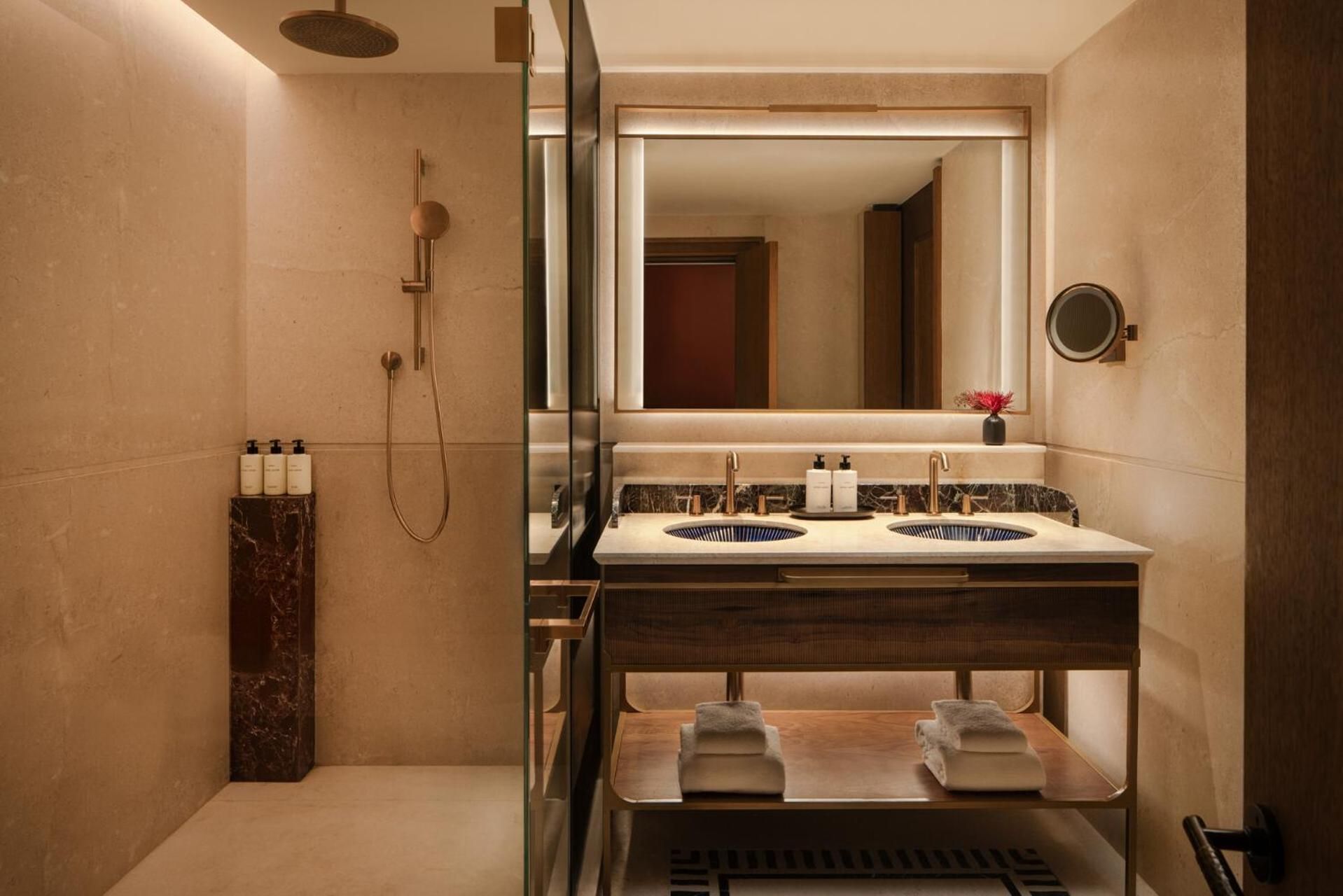 Habitación #18587618 — 4