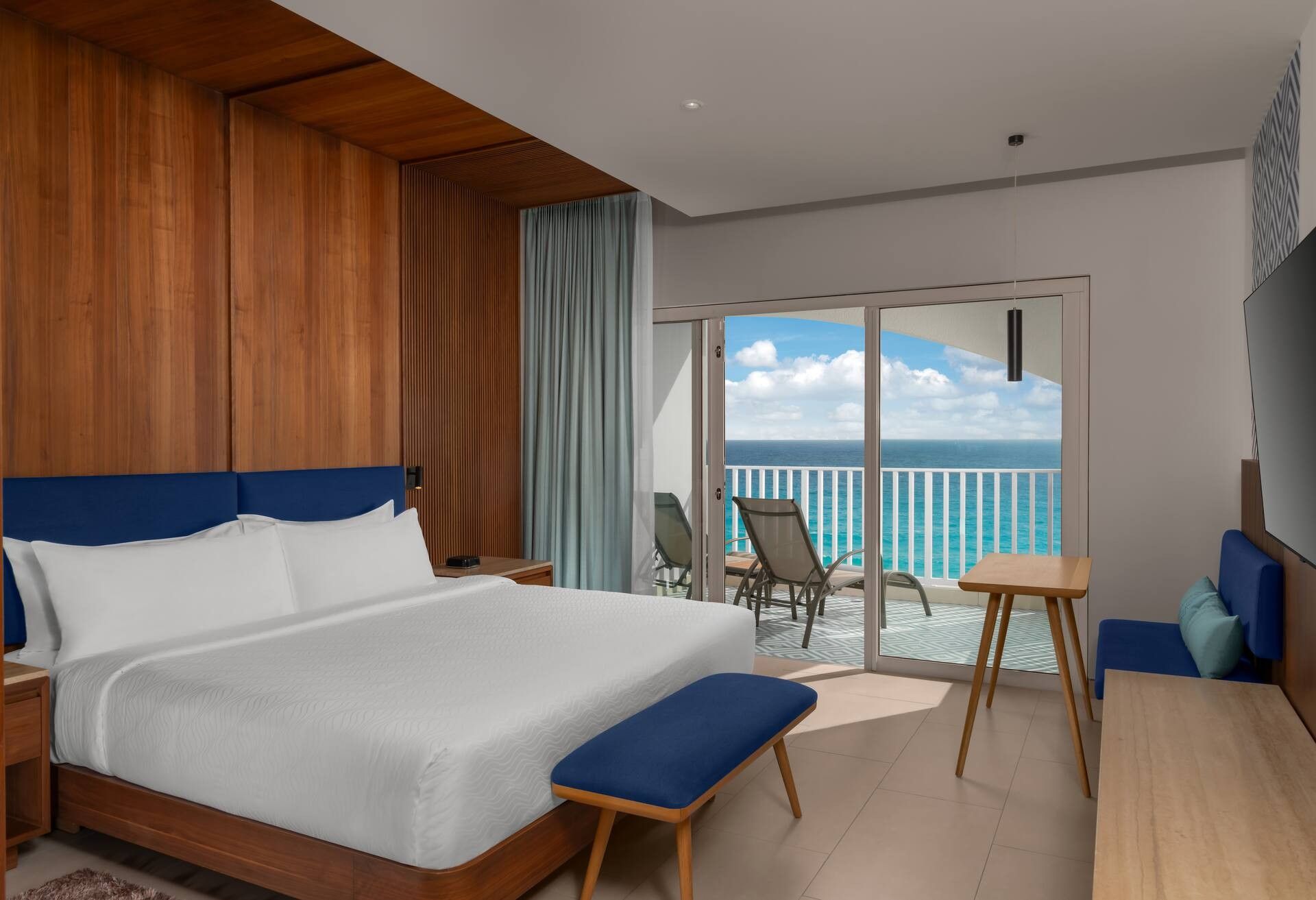 Enclave Beachfront Room - cama King - terraza — 6