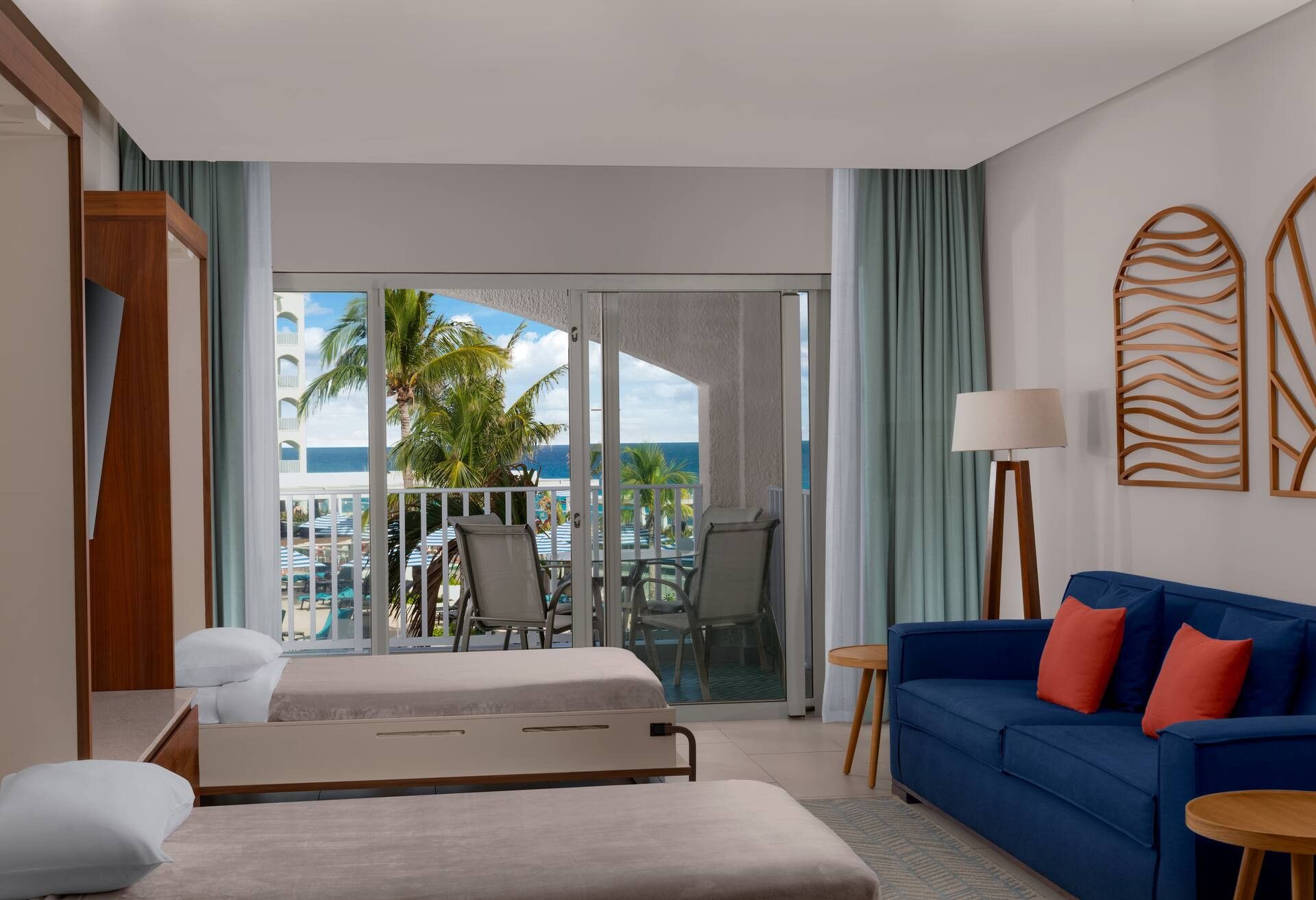 vista al mar Suite-1kg/2mphy Access W/ Ri Shwr — 2