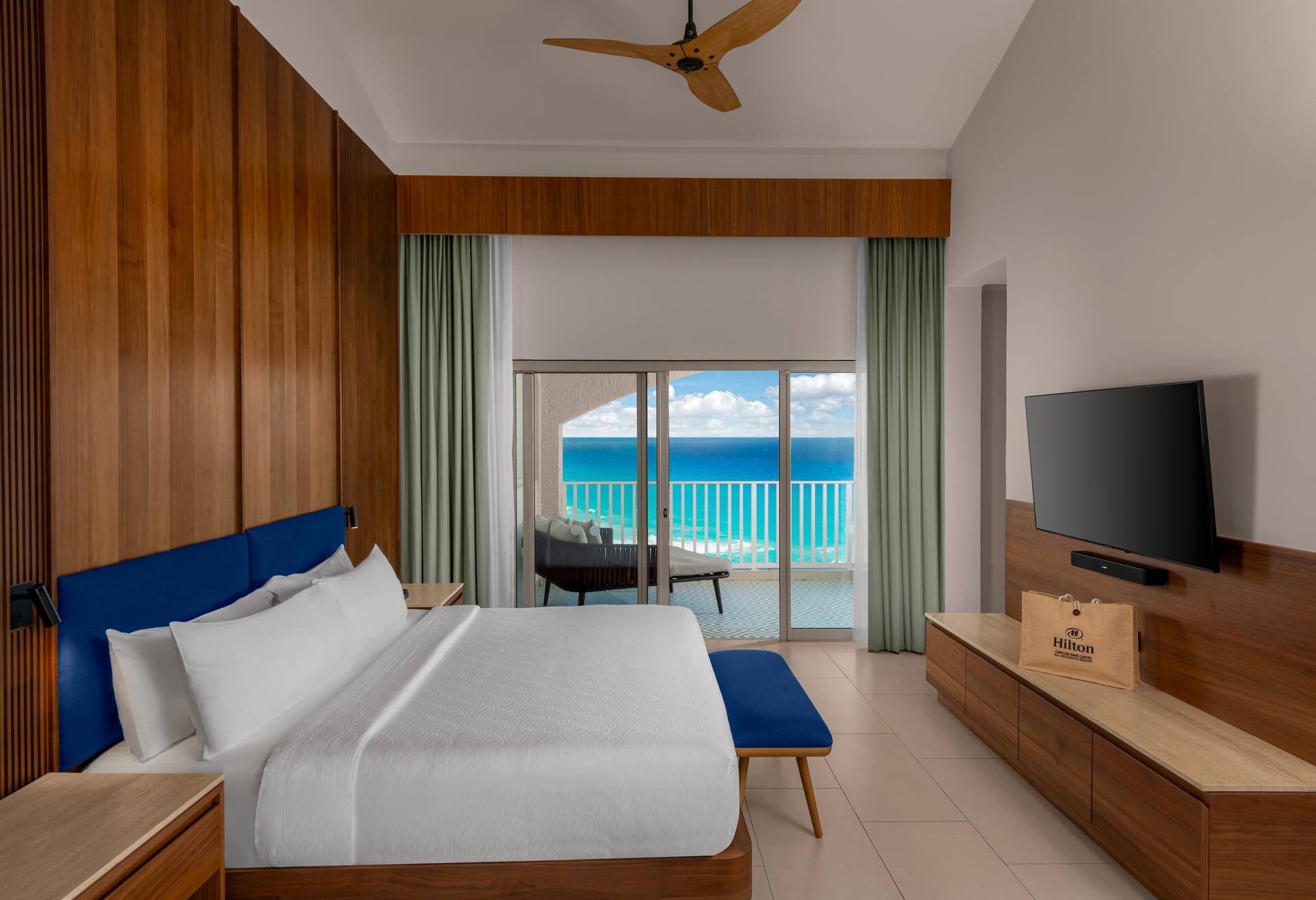 Honeymoon Suite - cama King