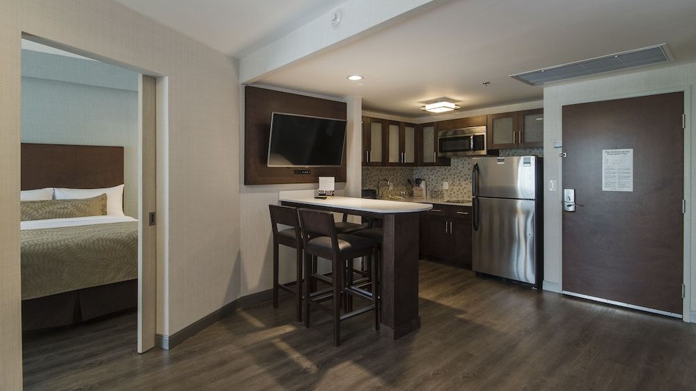 Studio Suite, Kitchen, vista a la montaña — 2