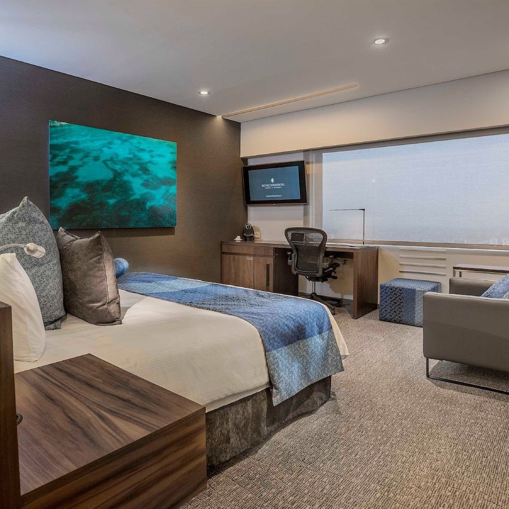 Habitación Clásica, 1 cama King, Club Lounge Access (Chapultepec Park View) — 4