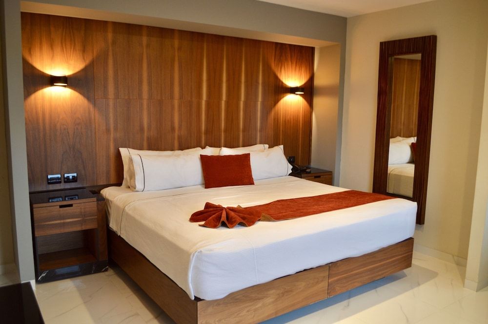 Habitación Ejecutiva, 1 cama King, vista a la ciudad — 6