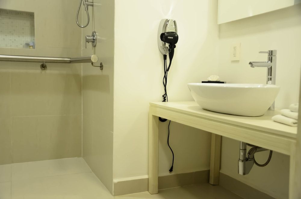 Habitación Estándar, 2 camas Queen, accesible — 6