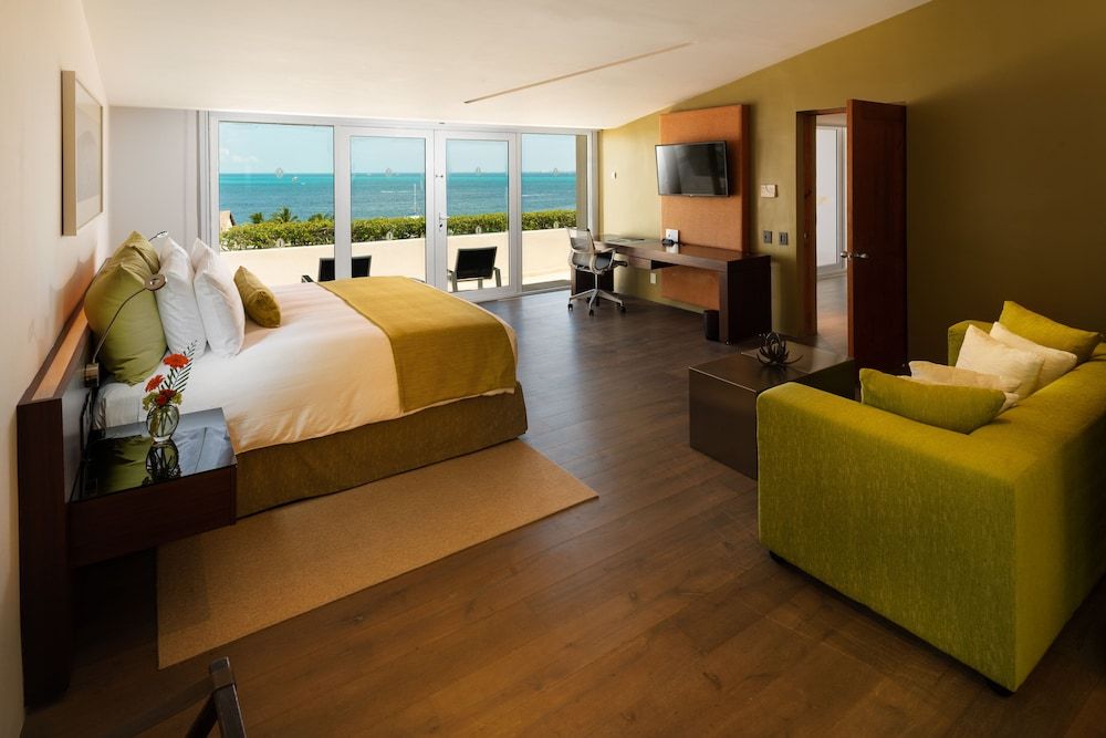 Presidencial Suite, 1 cama King (Coral) — 6