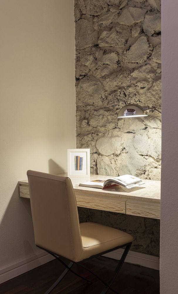 Deluxe Suite, 2 Bedrooms — 2