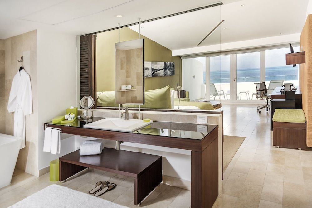 Club Room, 1 cama King, terraza, vista al mar — 8
