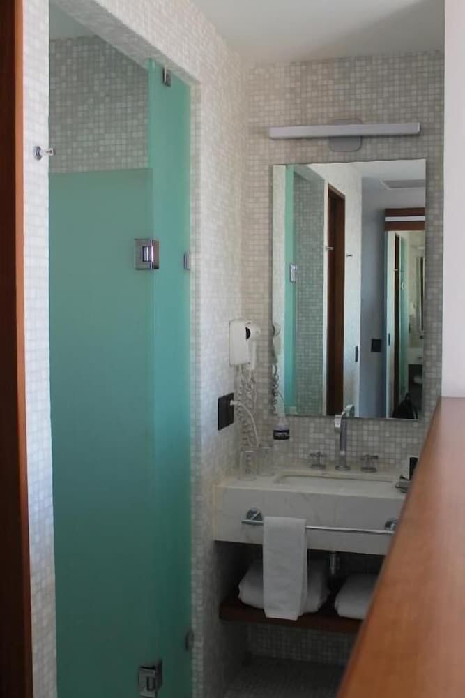 Deluxe Habitación Doble Single Use, 1 cama King — 4