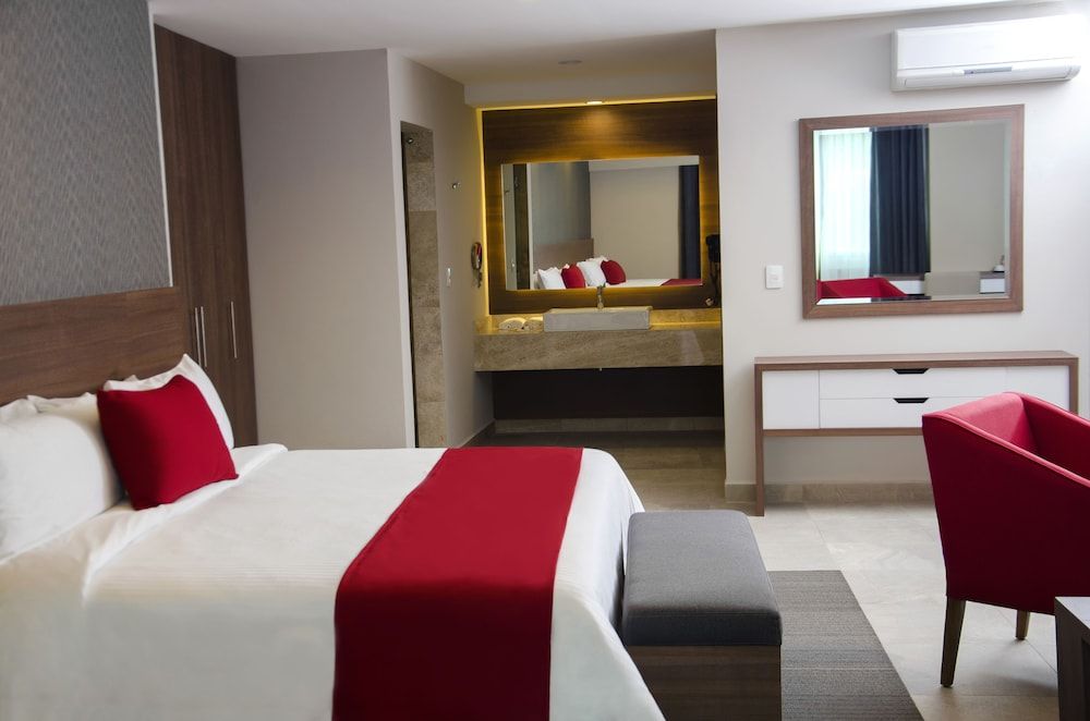 Deluxe Quadruple Room — 3