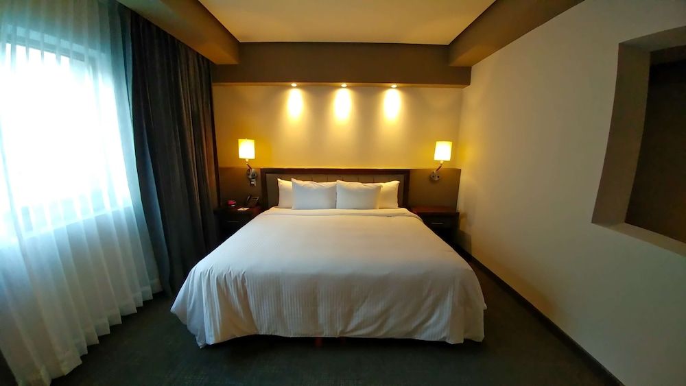 Junior Suite, 1 cama King, no fumadores (con Sofabed) — 4