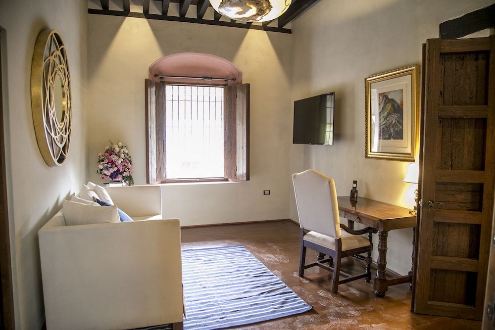 Suite Los Angeles — 2