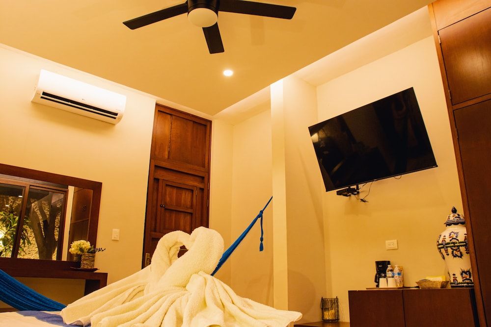 Habitación Superior, 1 cama King, Bathtub, Courtyard View — 7